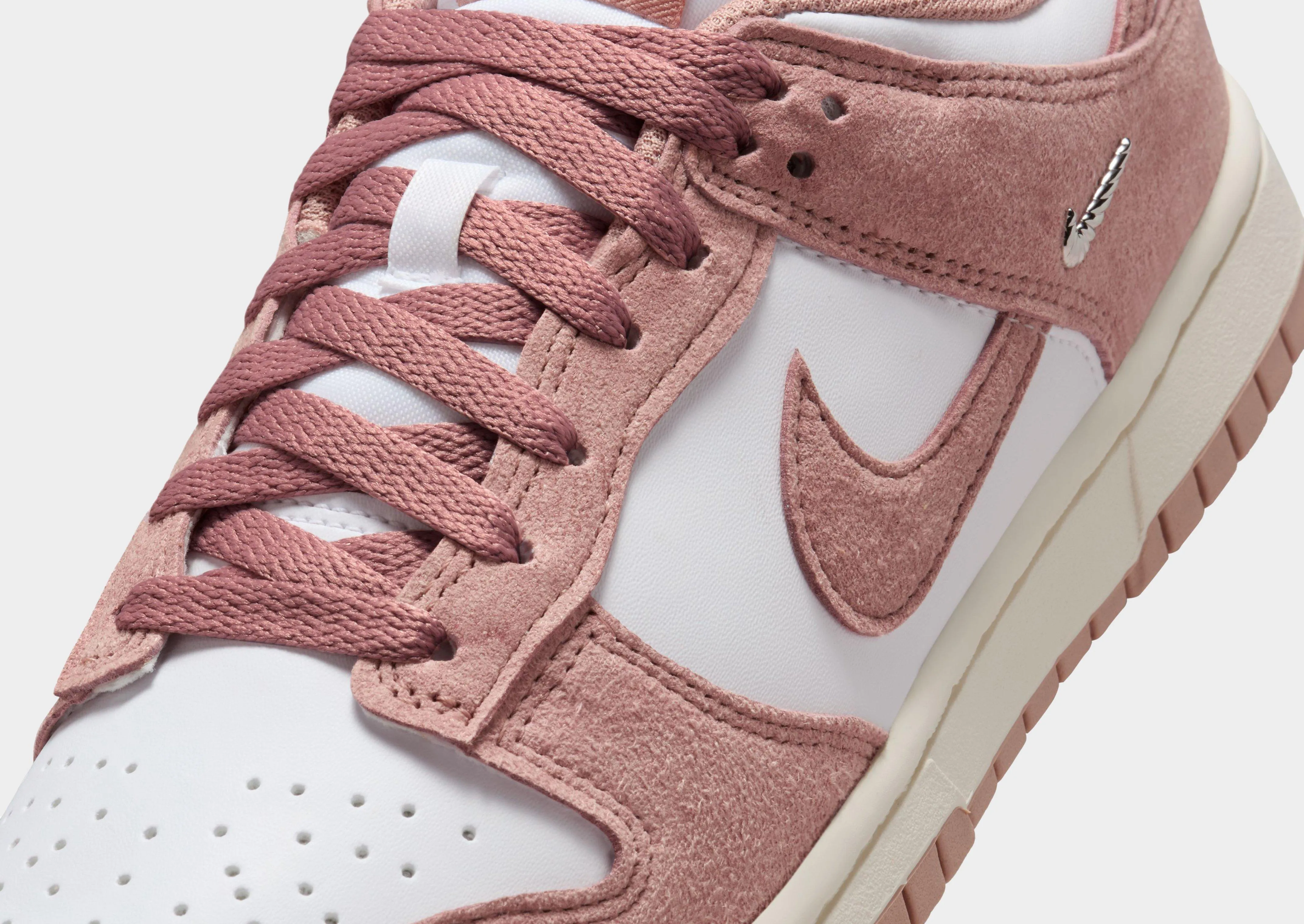 Dunk Low Women's party look Inner Support