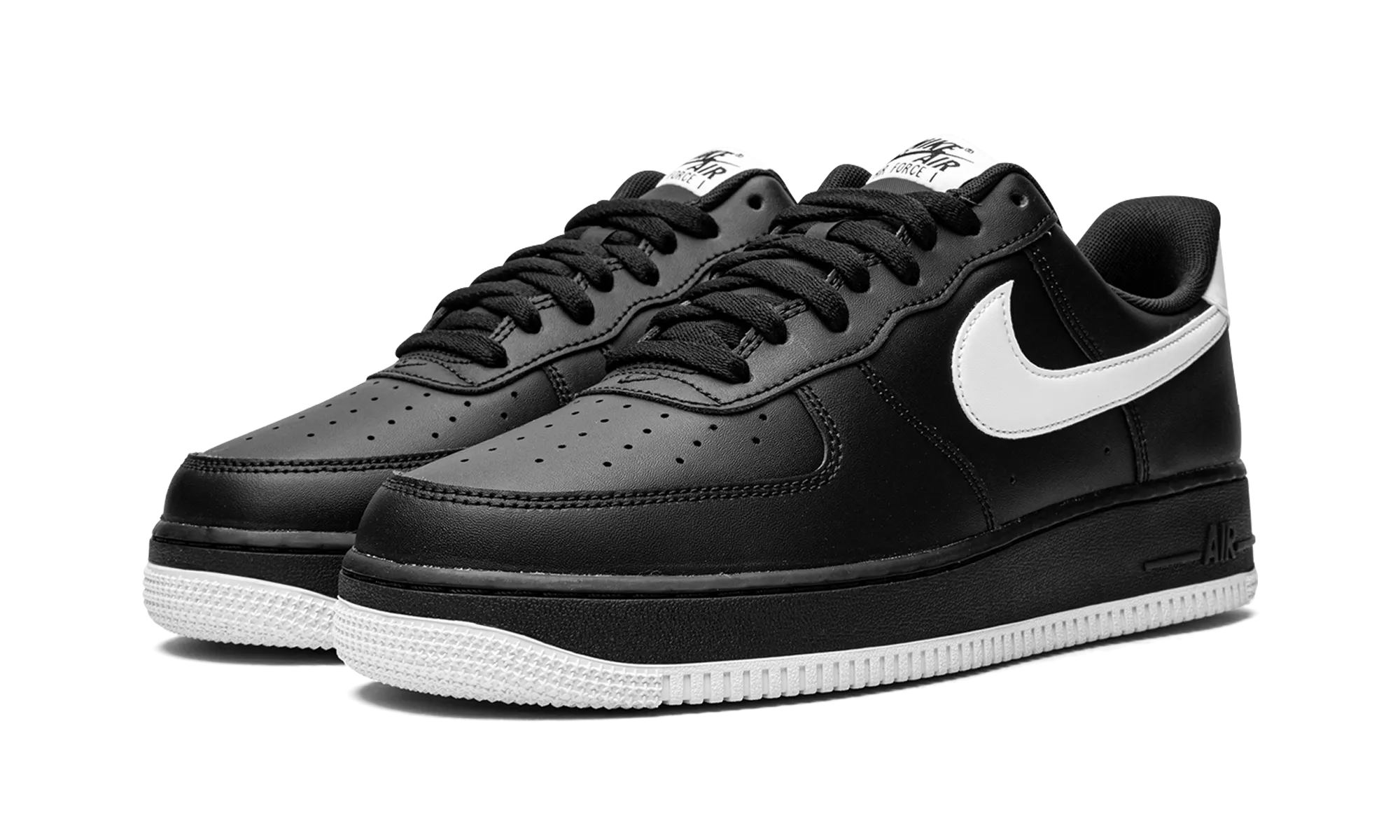 WaterResistant Moisture wicking Air Force 1 '07 "Black / White"