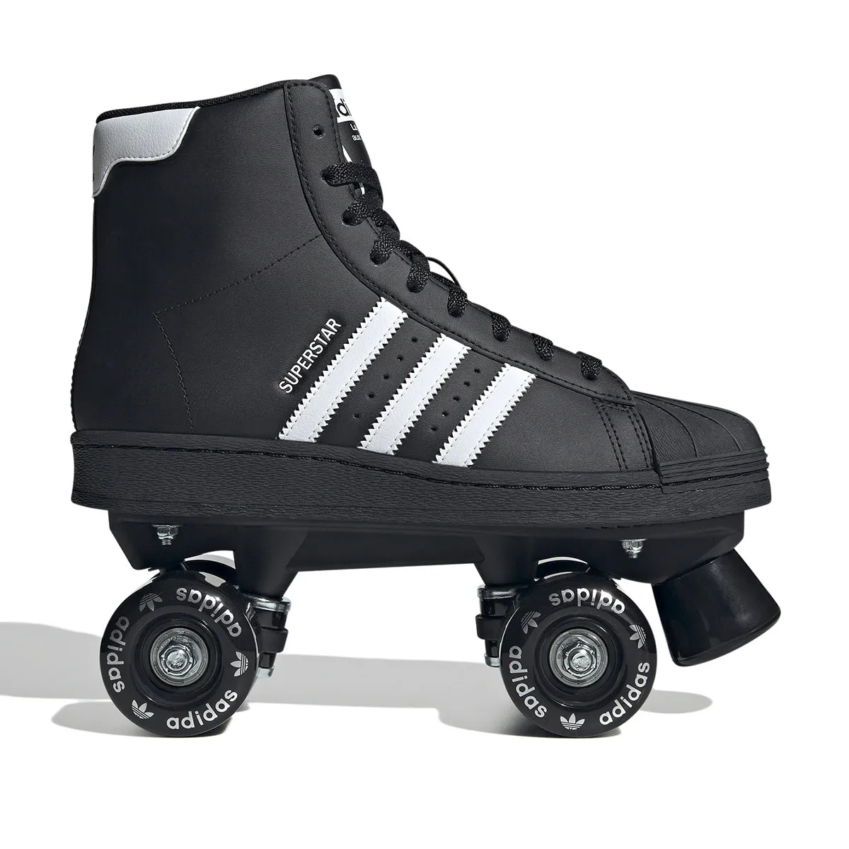 Superstar 82 Skate 'Black White' Fashion-forward flexibility