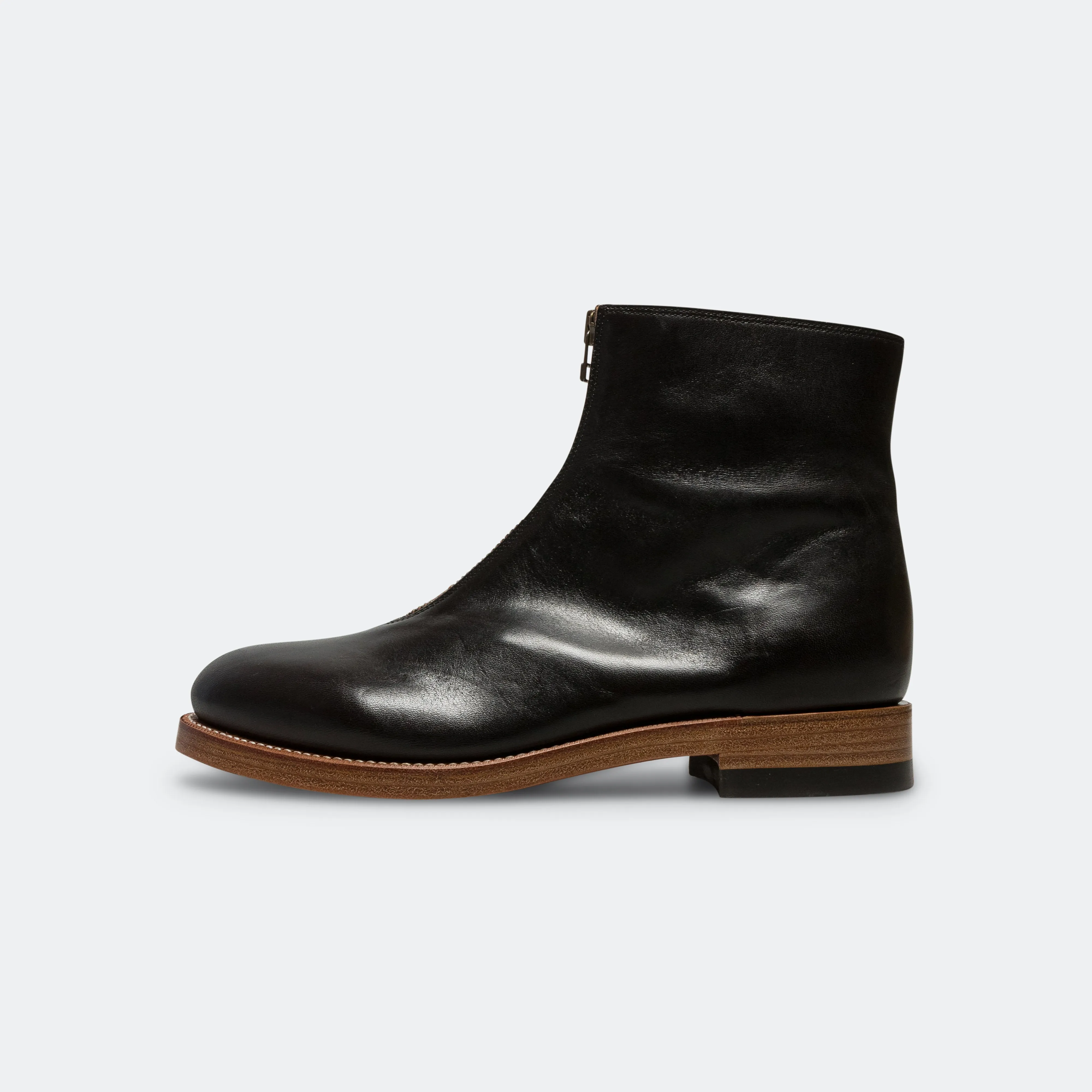 Fashion Focused Leather ZIP-UP FRISKO Boots - Black