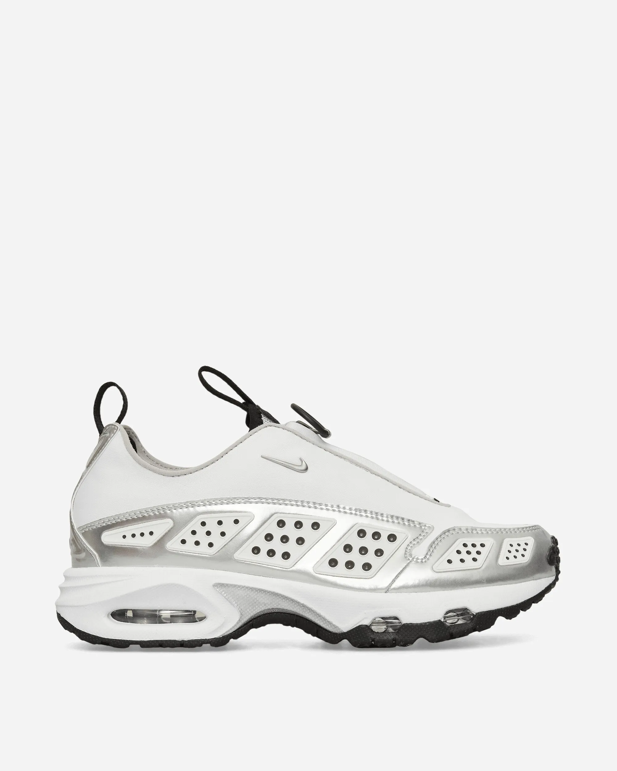 Reinforced Eyestay Durability Hyper Compression Midsole Women's Air Max SNDR Sneakers White / Black / Metallic Silver