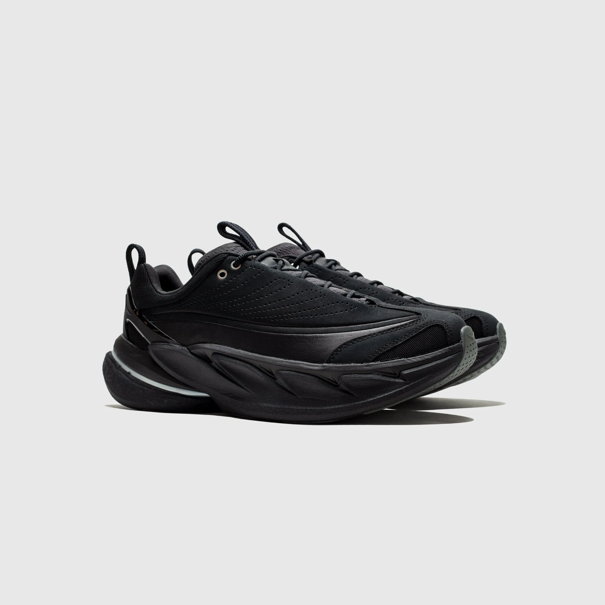 ELEVON X Versatile Silhouette