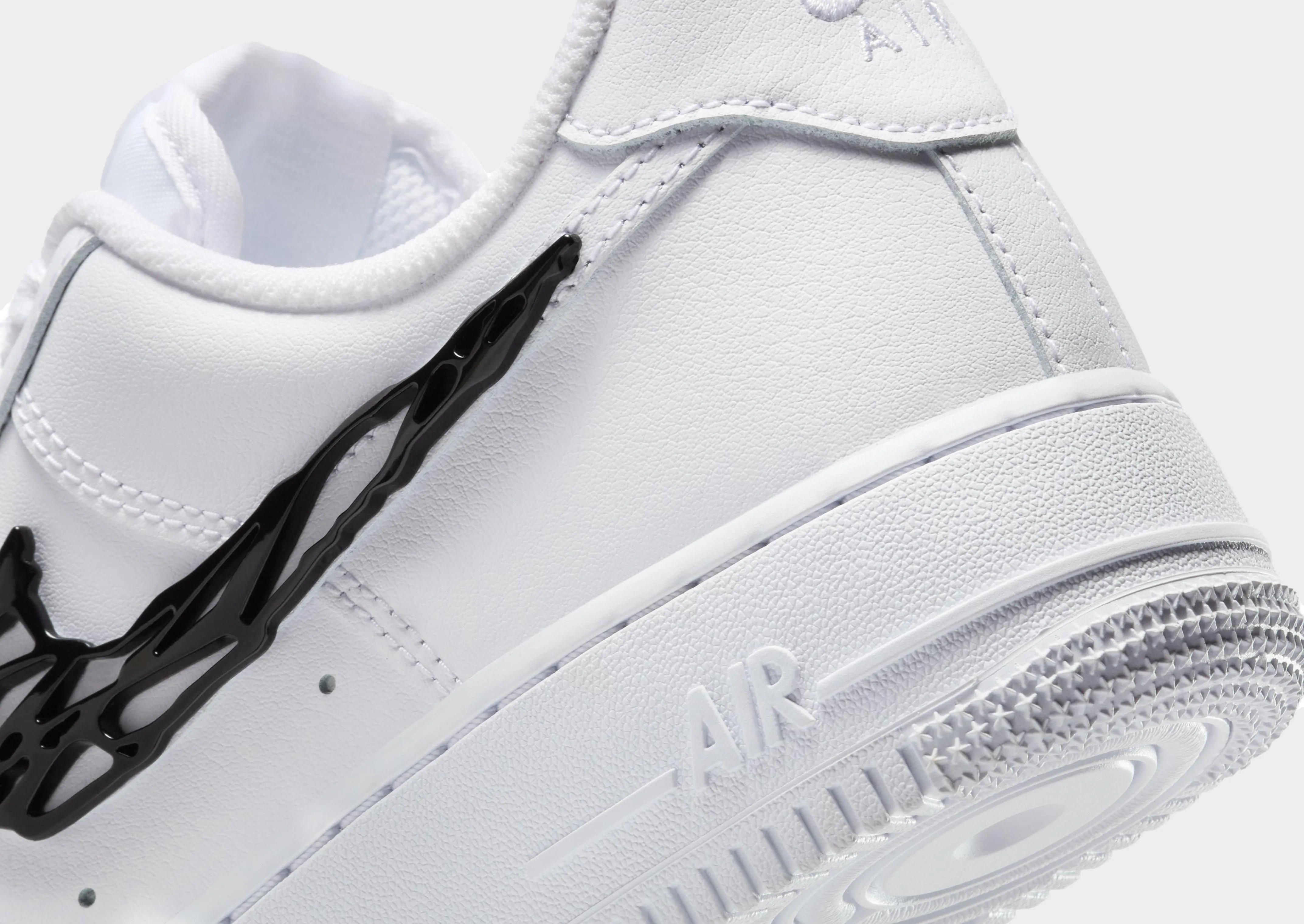 Air Force 1 ??07 LX Women's Lockdown Fit Technology