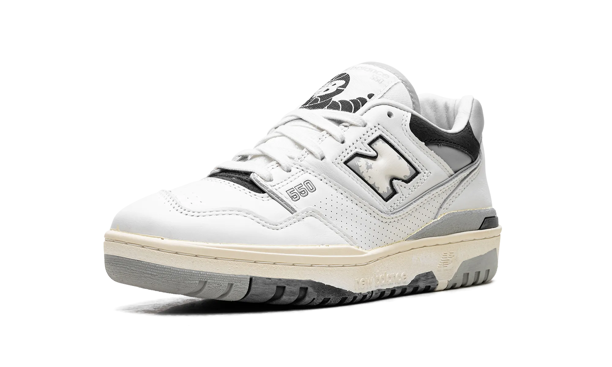 youth enthusiasm running in international tracks shoes 550 "VINTAGE WHITE BLACK"