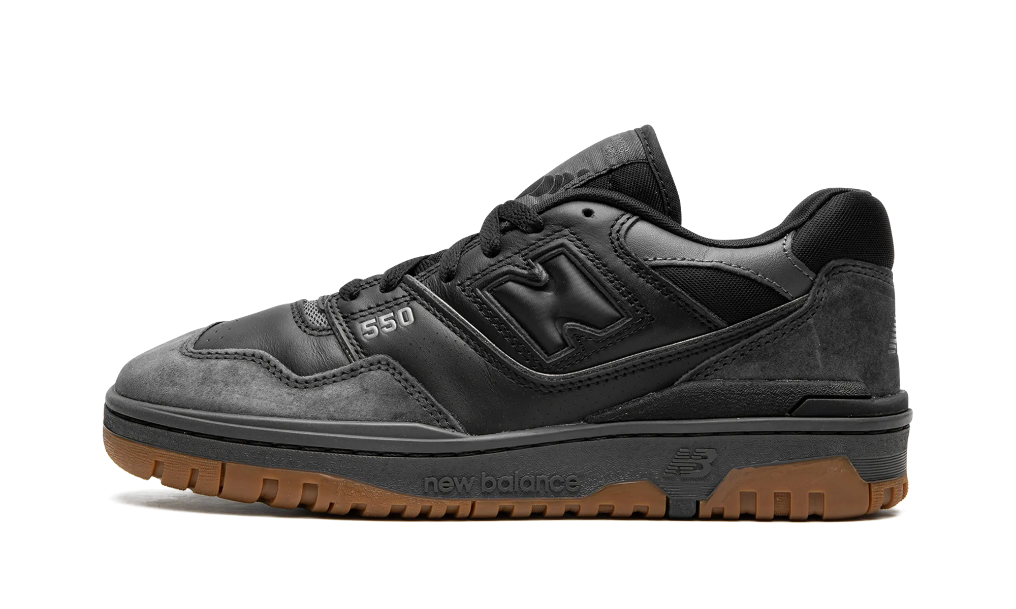 550 "Black/Gum" Mizuno Wave senior exercise shoes
