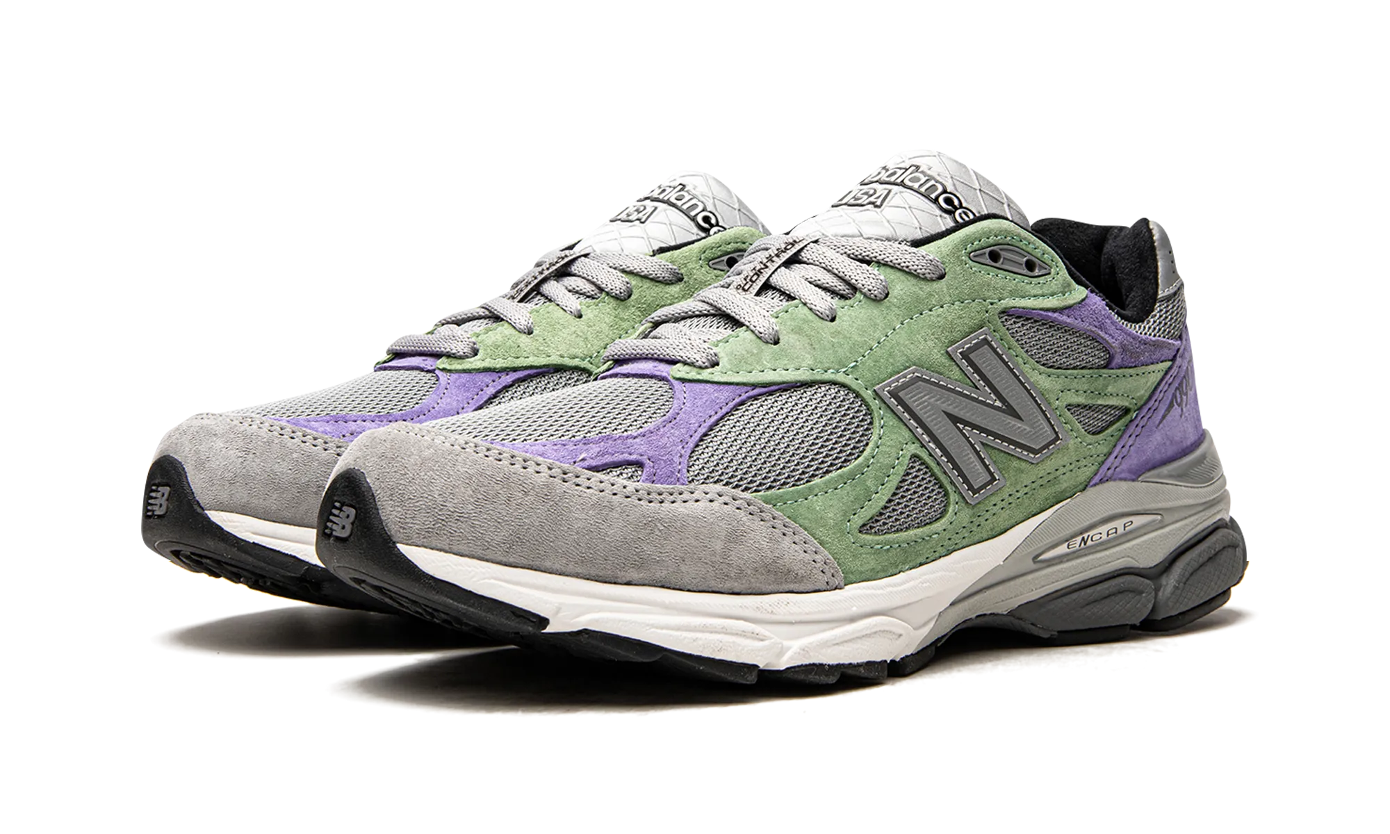 990 v3 "Stray Rats Reprise Joker Grey" running in wet tracks shoes ice running shoes