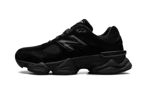 9060 "Triple Black" ice shoes Cardio