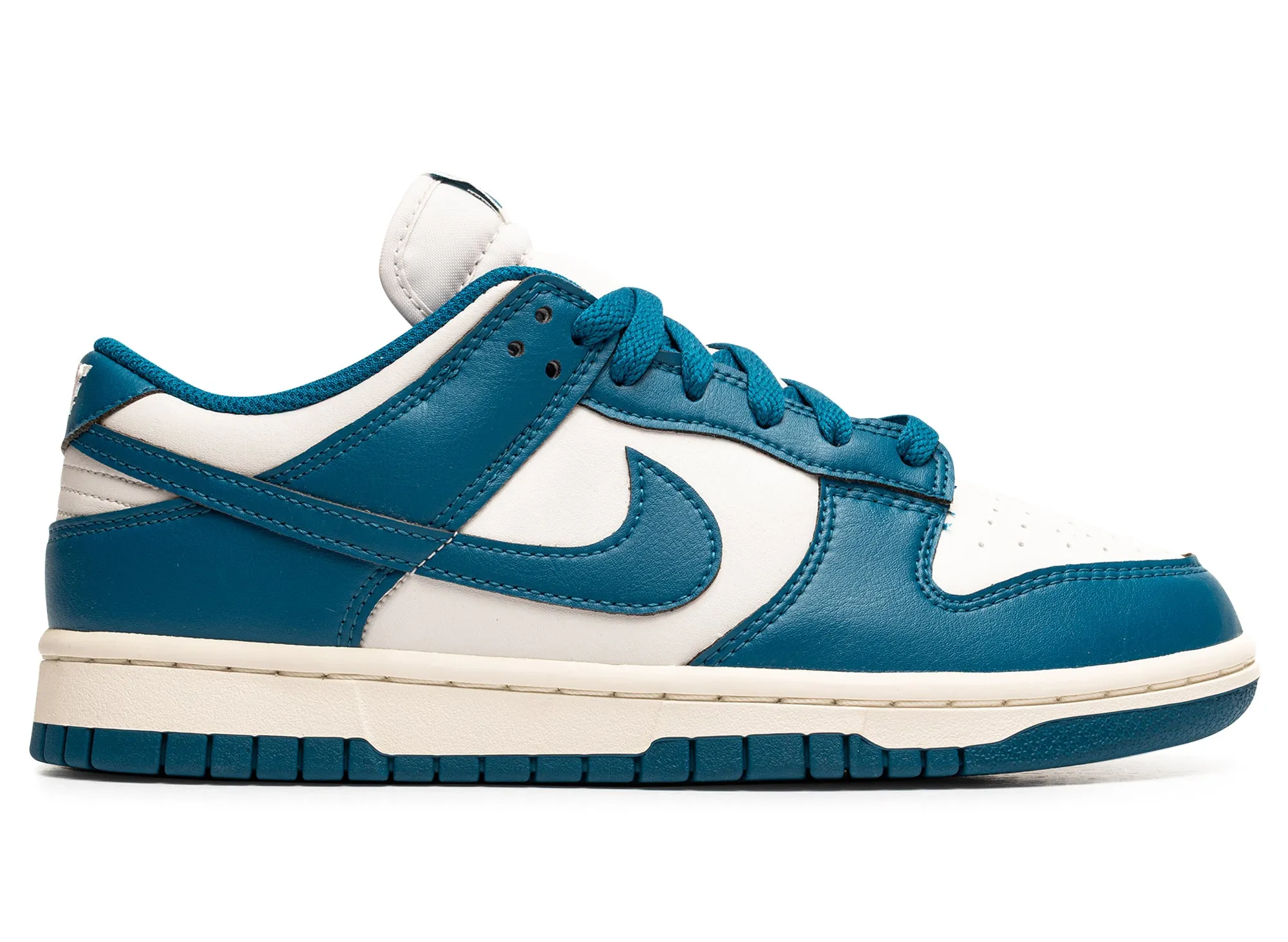 Women's Nike Dunk Low Traction medium - quality