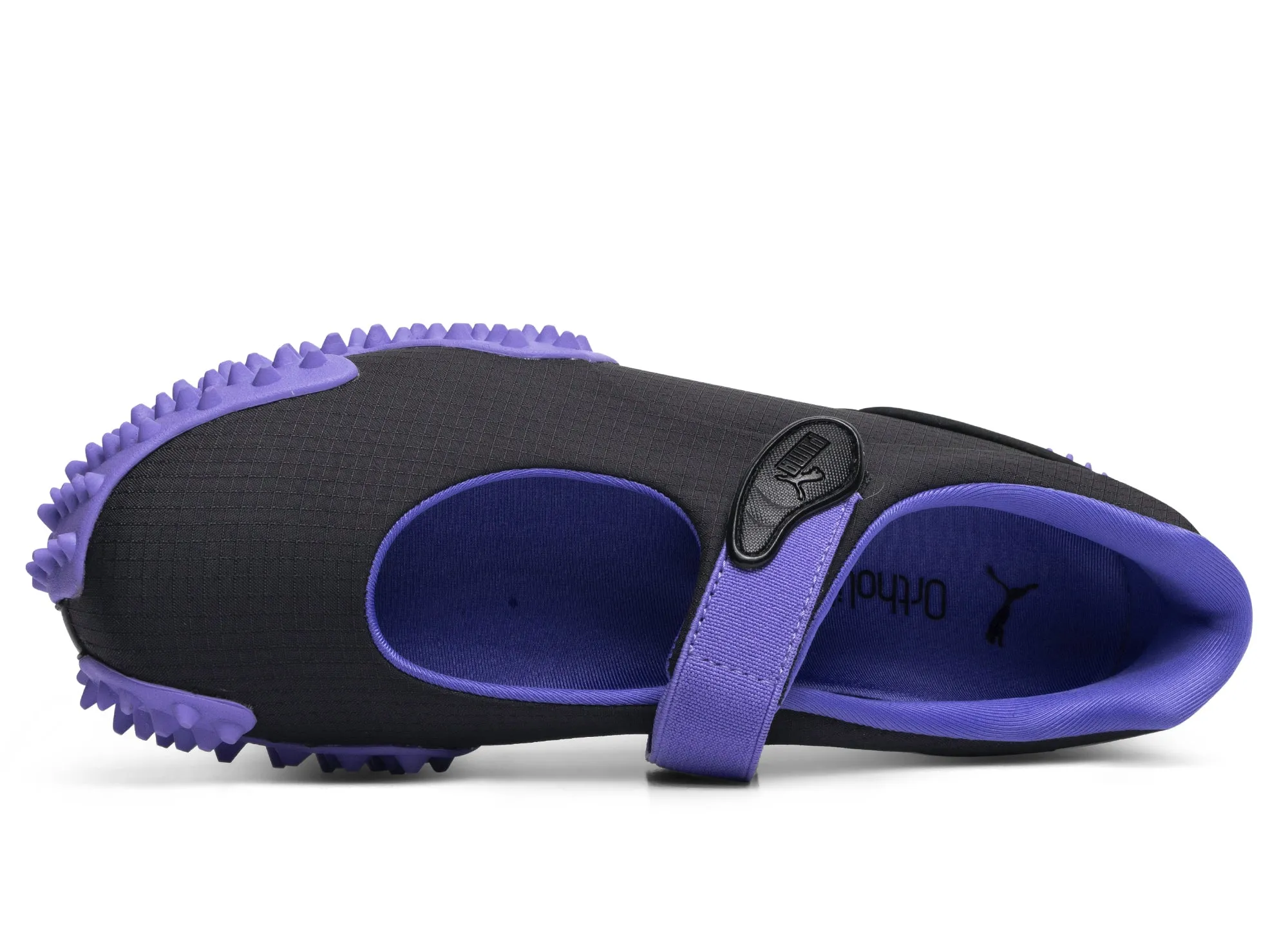 soccer players' traction Padded look Women's Puma Mostro Fey