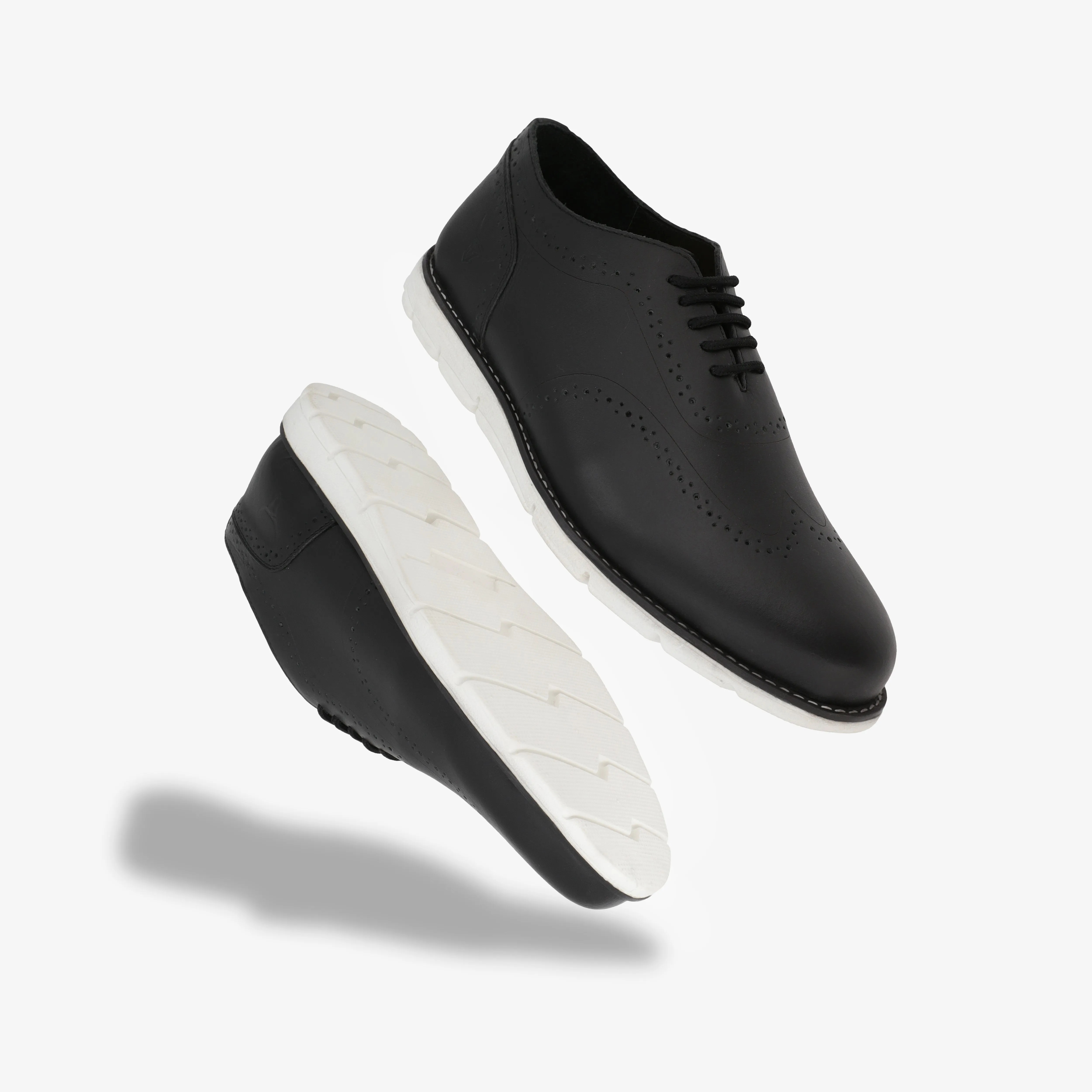 Fadano - VentureFlex Men's Wingtip Oxfords Black / White Detail Craft