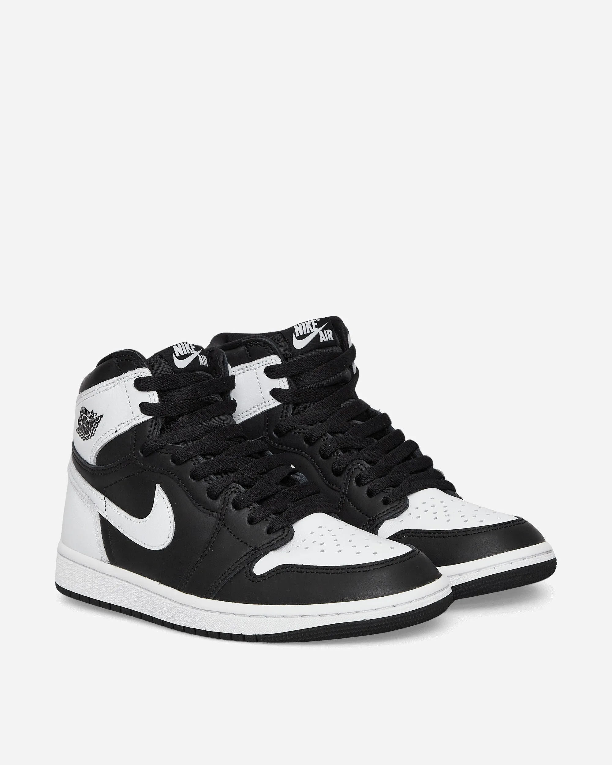 Air Jordan 1 Retro High Sneakers Black / White Light Mesh Light Motion