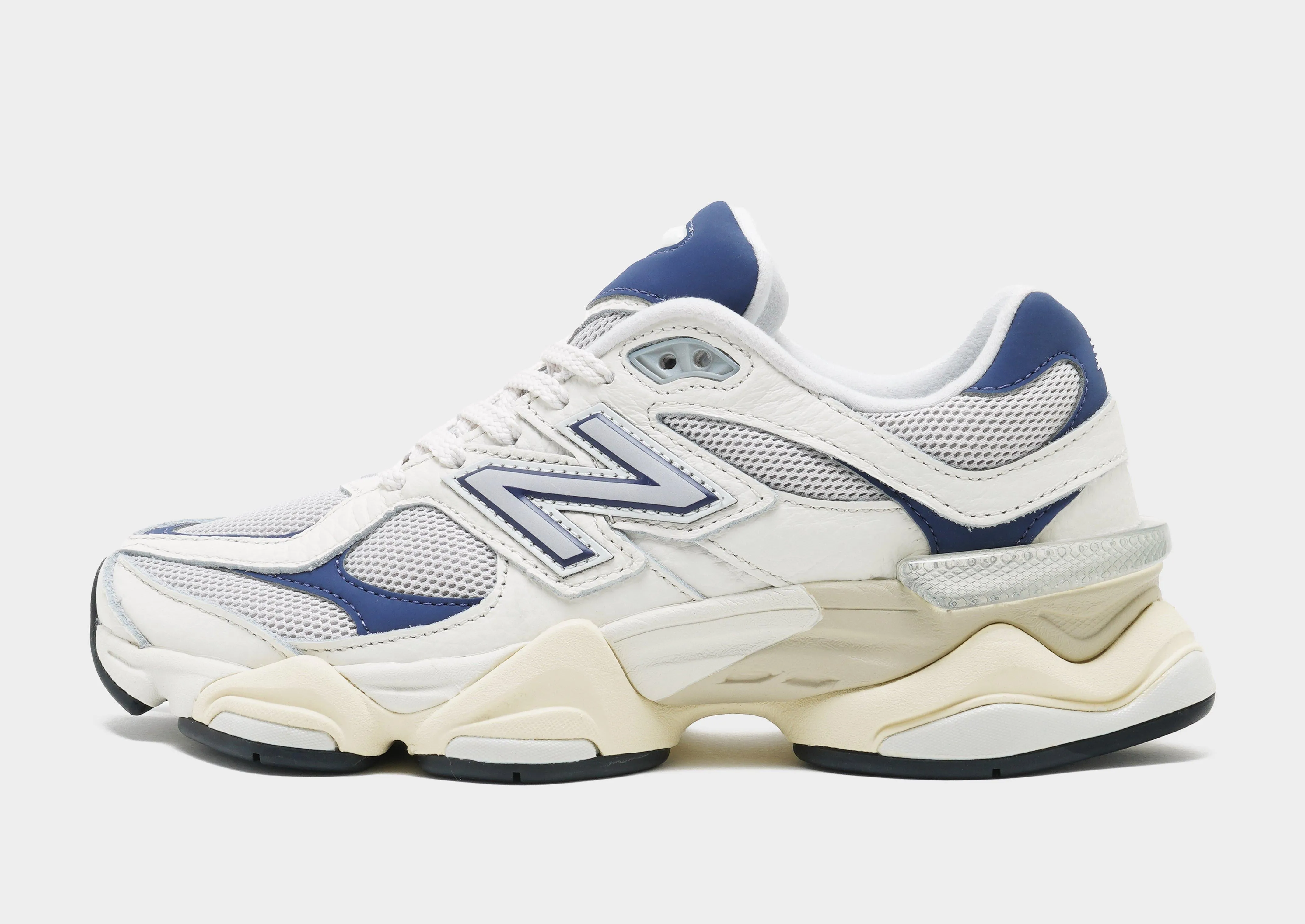 9060 pronation - control shoes precise engineering
