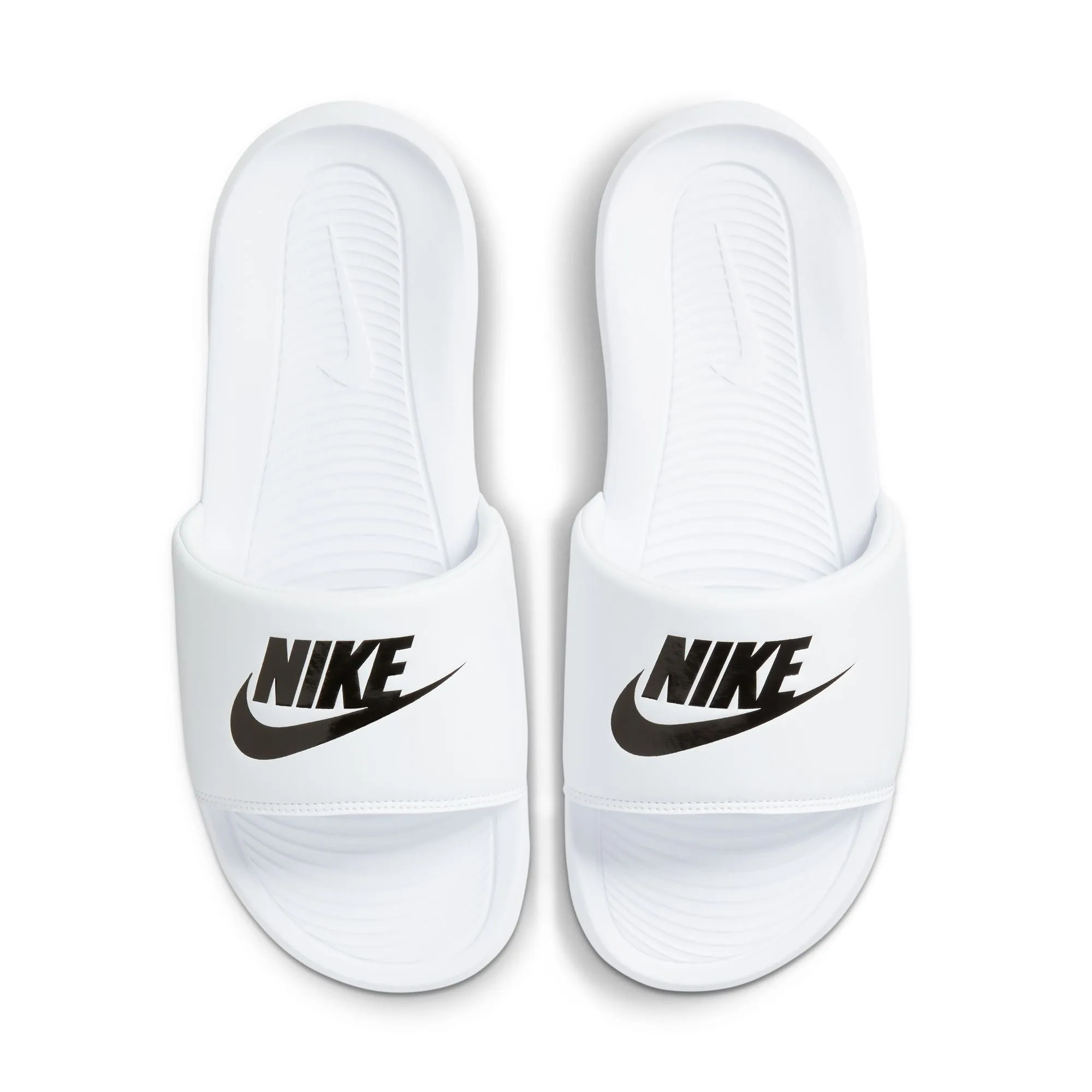 Feather Light City Adventure Nike Victori One CN9675-100