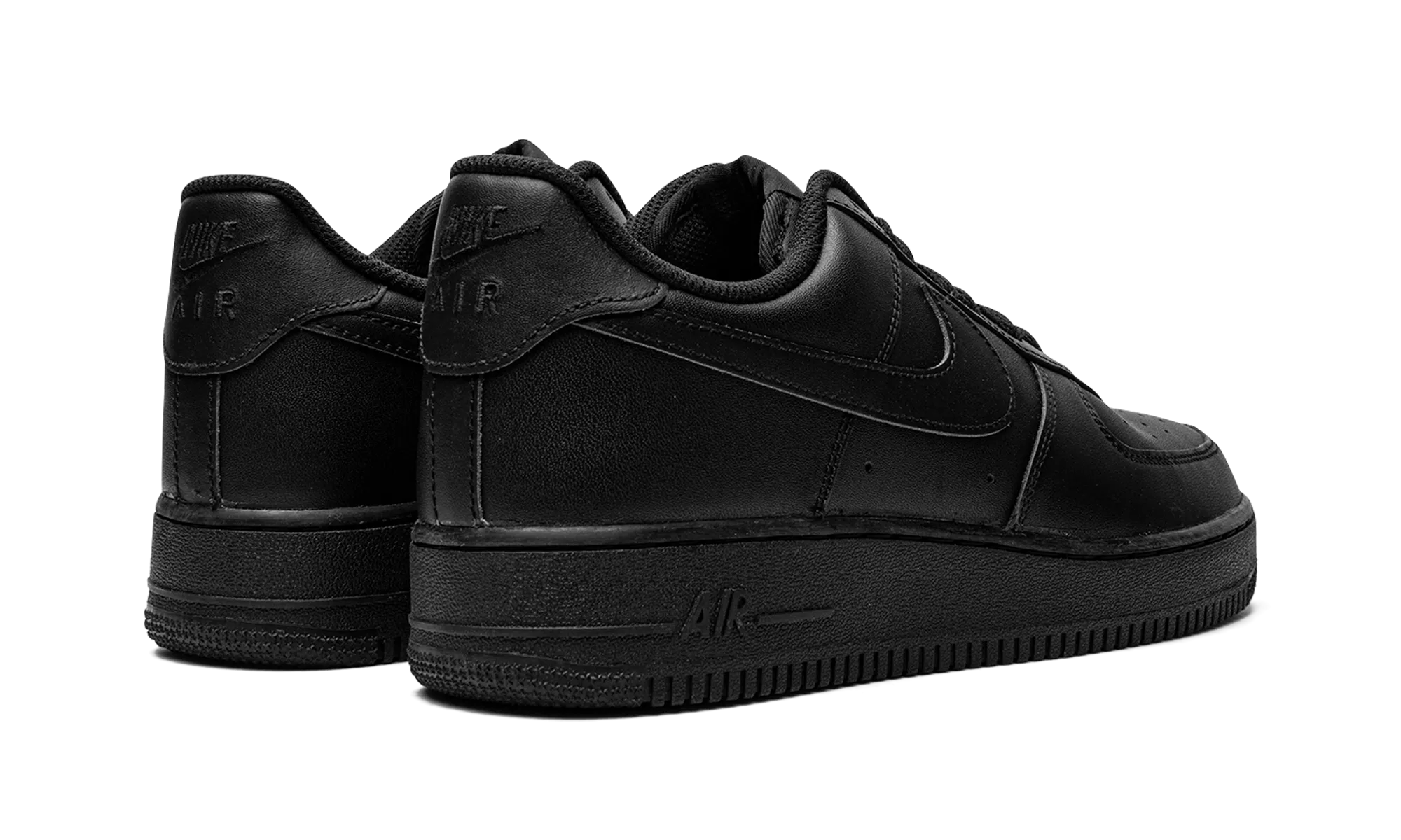 Air Force 1 Low '07 "Triple Black" Fashion Staple