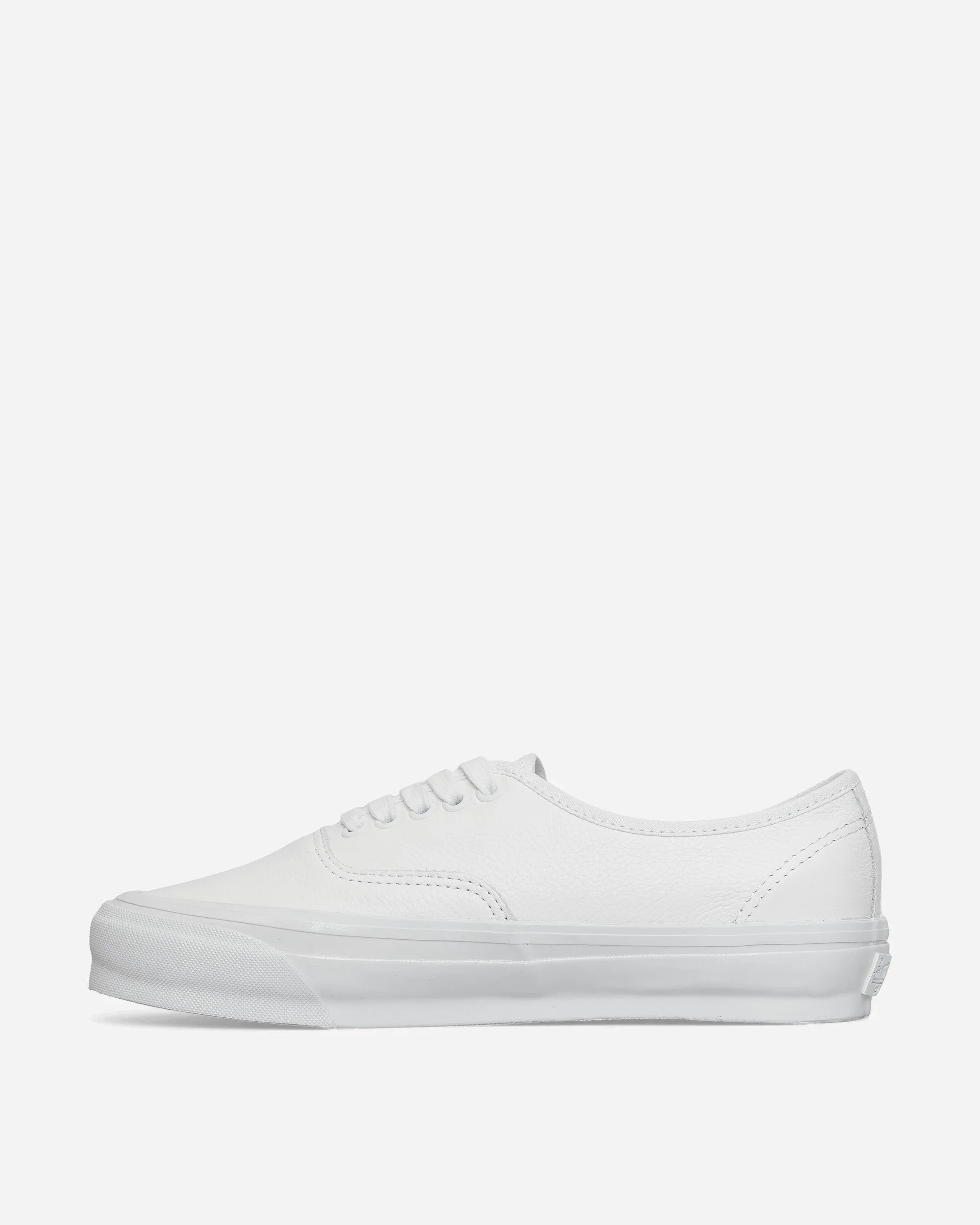 Premium Authentic 44 Leather Sneakers White Twist Free Motion WideFit