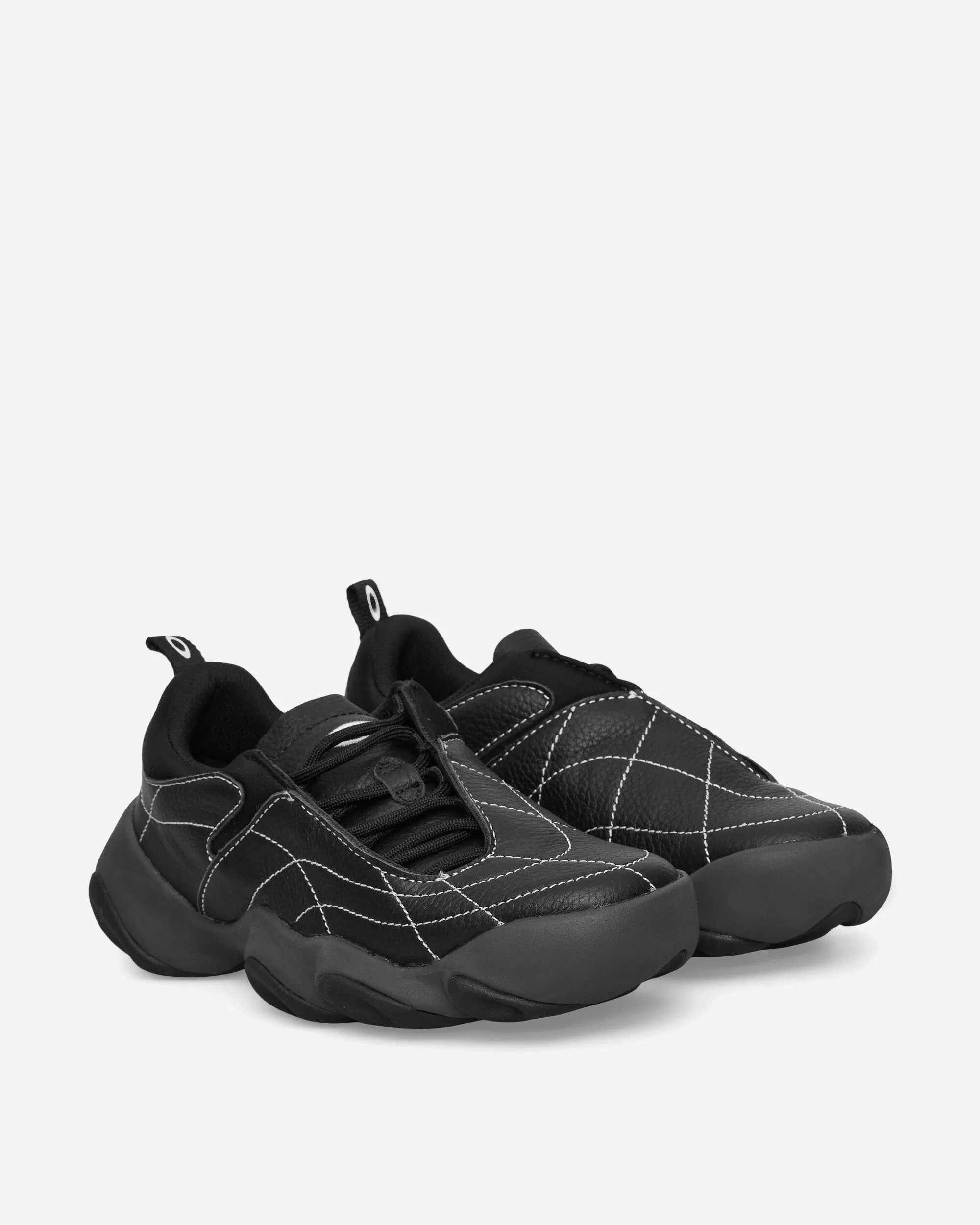 Cush Pad Flesh Warp Sneakers Black / White