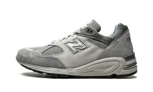 990 V2 "WTAPS - Grey" video - game - themed running option Supportive arch