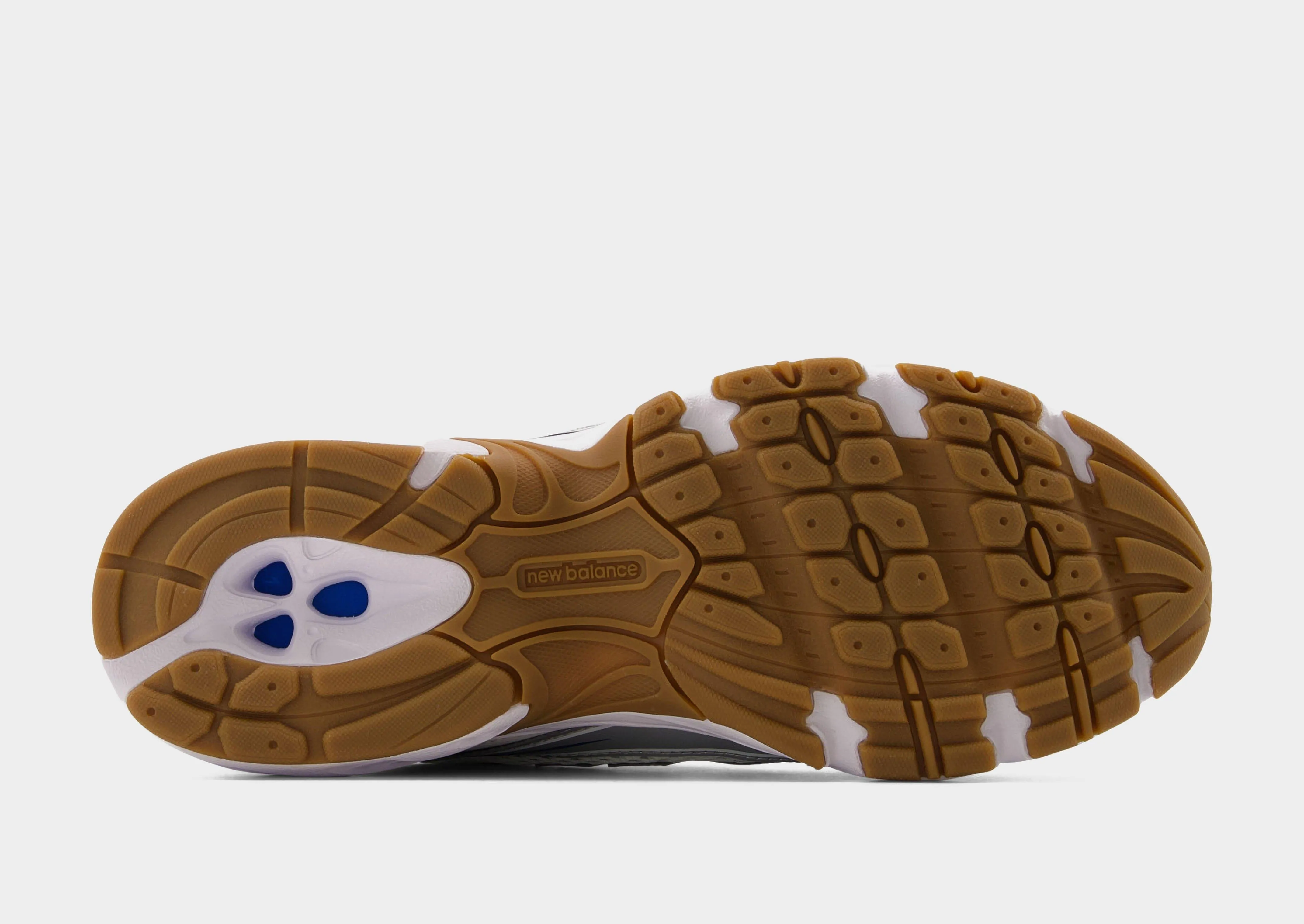 weather - proof running shoes 740