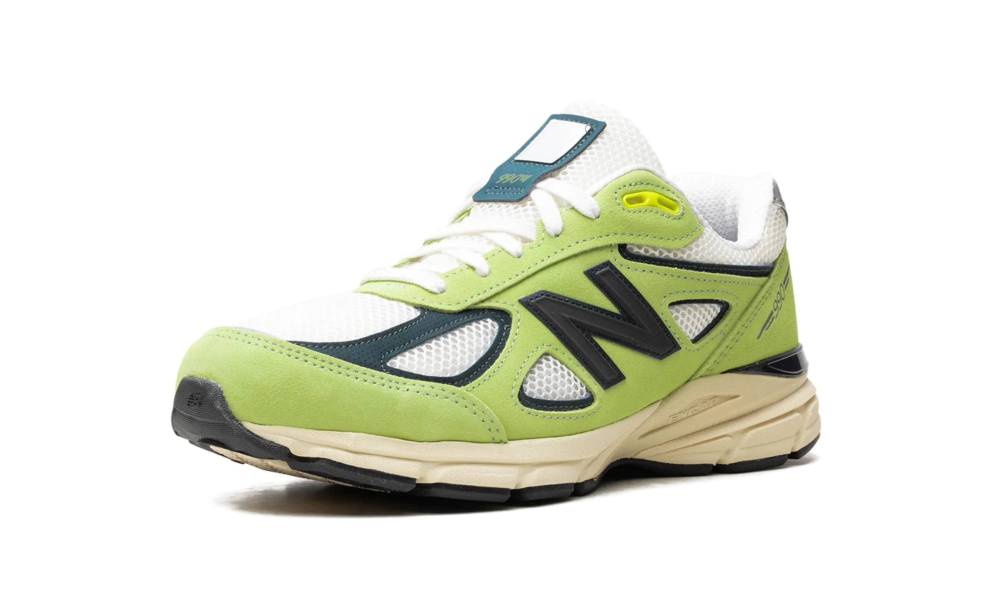 990V4 "Teddy Santis" traction - enhanced shoes