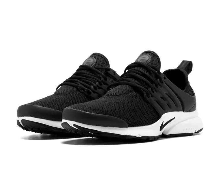 Clean Aesthetic Women's Nike Air Presto (Black/White)