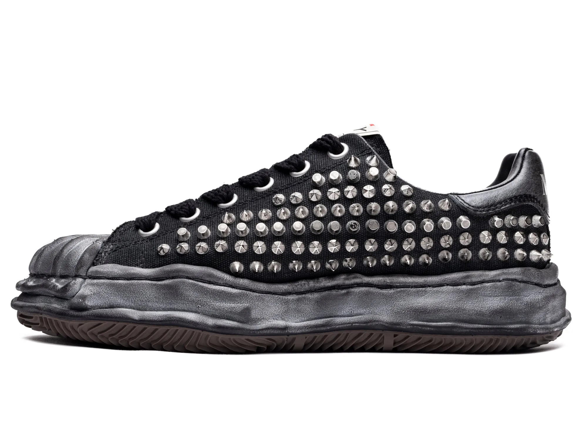 Maison Mihara Yasuhiro Spiked Blakey Low in Black/Black Step Free