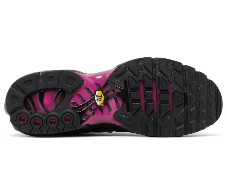 Men's Nike Air Max Plus TN (Pink Deadpool) Urban Outfit