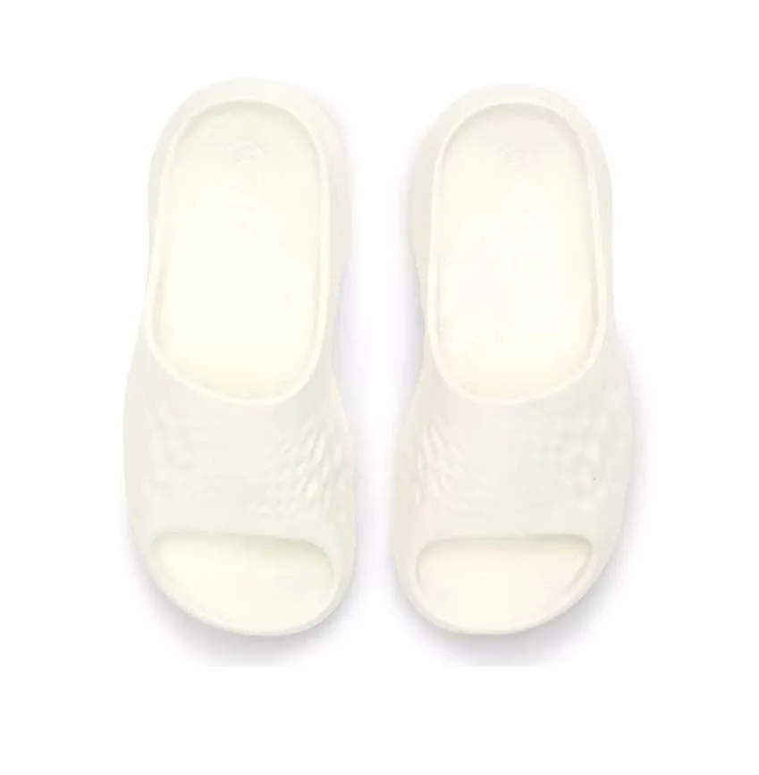 simple design triathletes - specific benefits Fresh Foam MRSHN Slide 'Paper White'