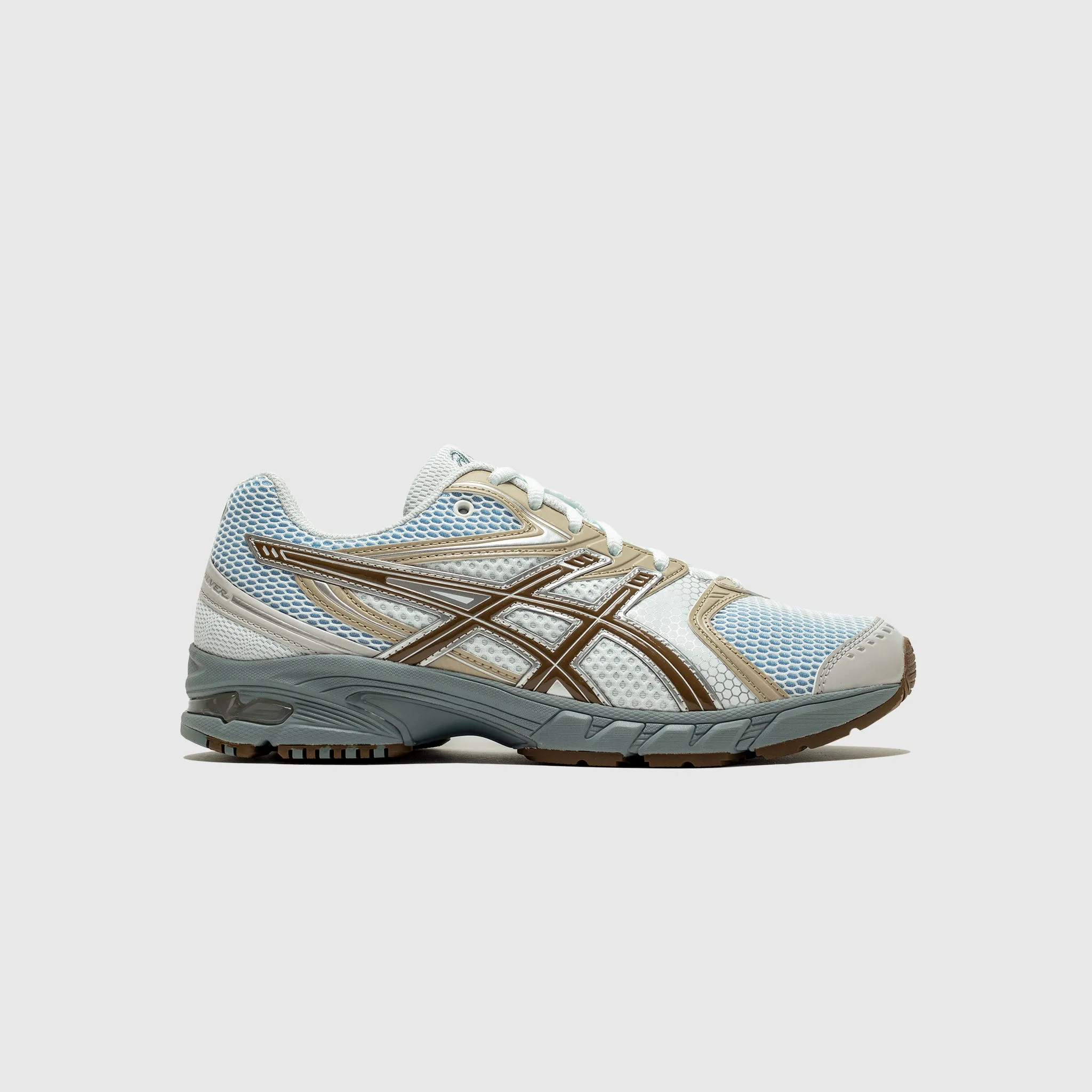 GEL-DS TRAINER 14 Elevated traction Distinctive cushioning
