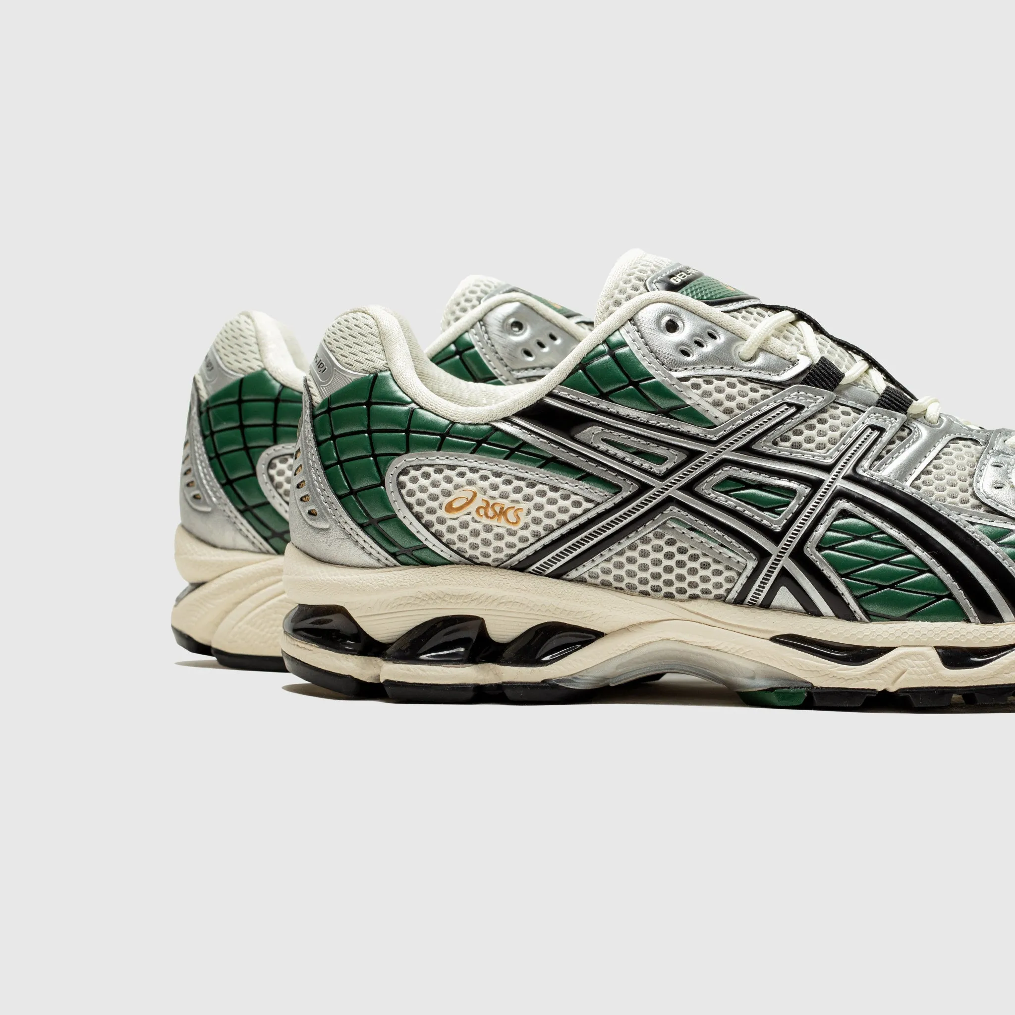 Lightweight Frame Agile Fit GEL-NIMBUS 10.1