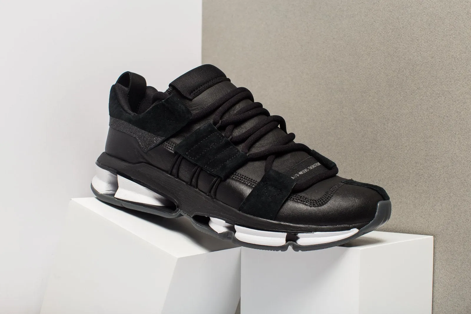 Bold Tone Sun Guard Adidas Twinstrike ADV Stretch Leather Core Black