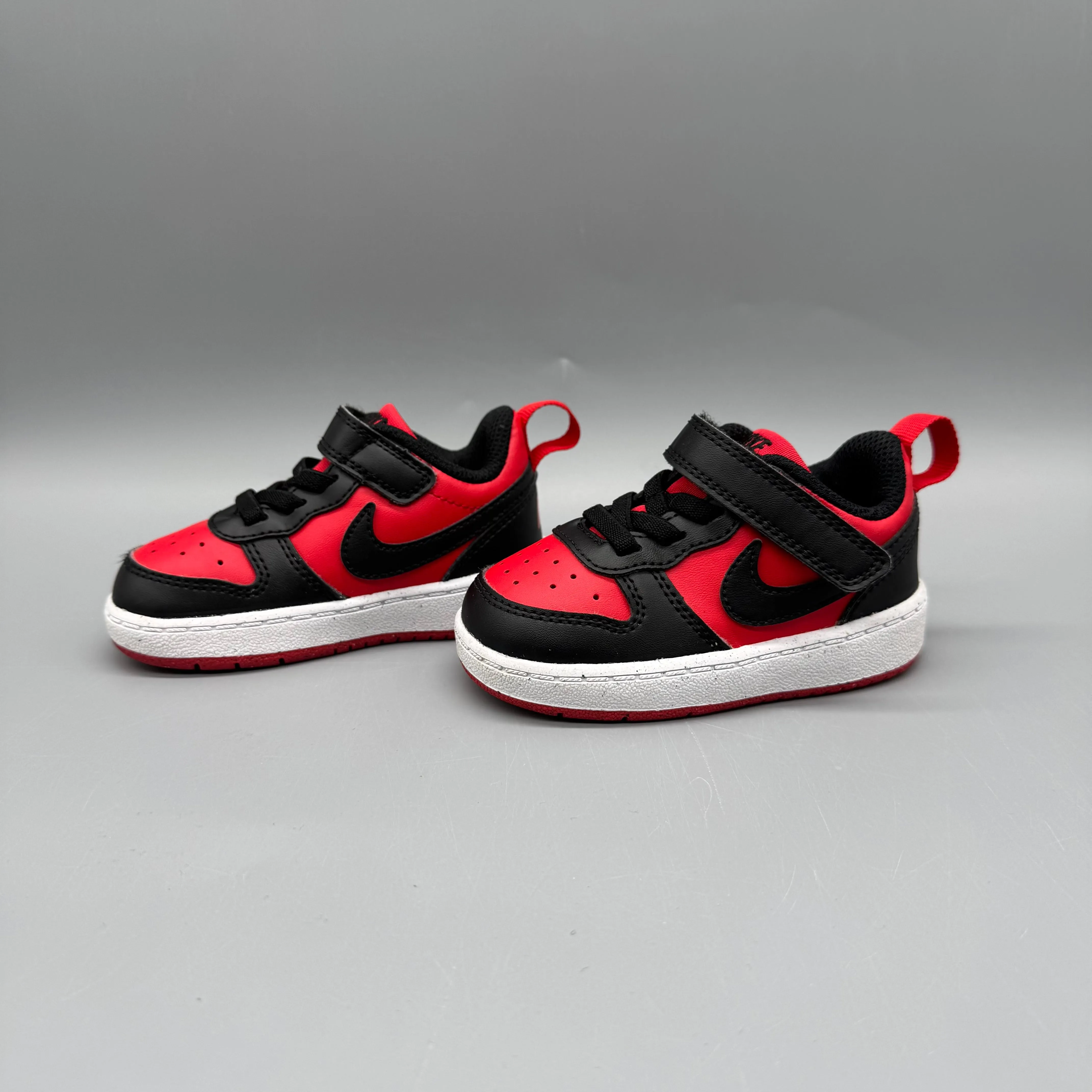 Nike / Running Shoes / US5 coordinating Smart Fit