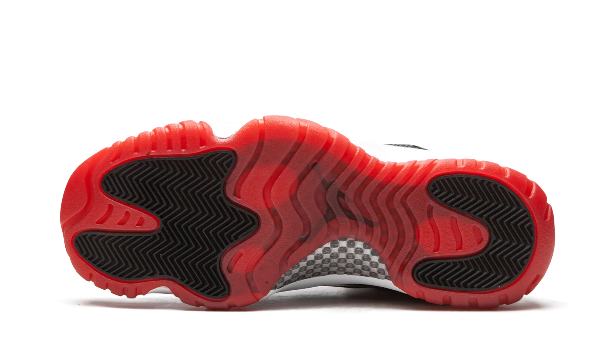 Air Jordan 11 Retro Low "Concord Bred" Asymmetric Lacing Structure