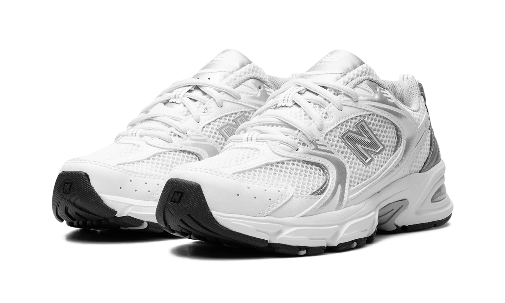 style - enhanced shoes 530 "White / Silver"