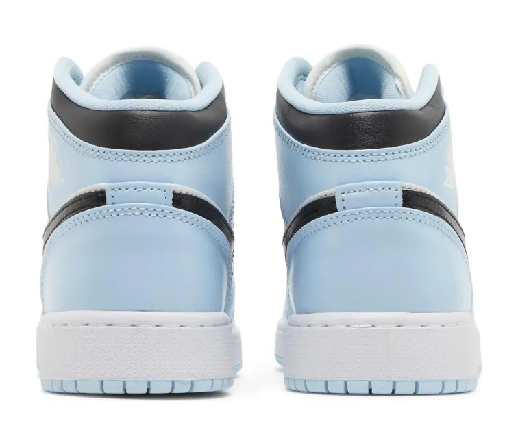 Trend-setting silhouette Smooth Internal Seams GS Nike Air Jordan 1 Mid (Ice Blue)