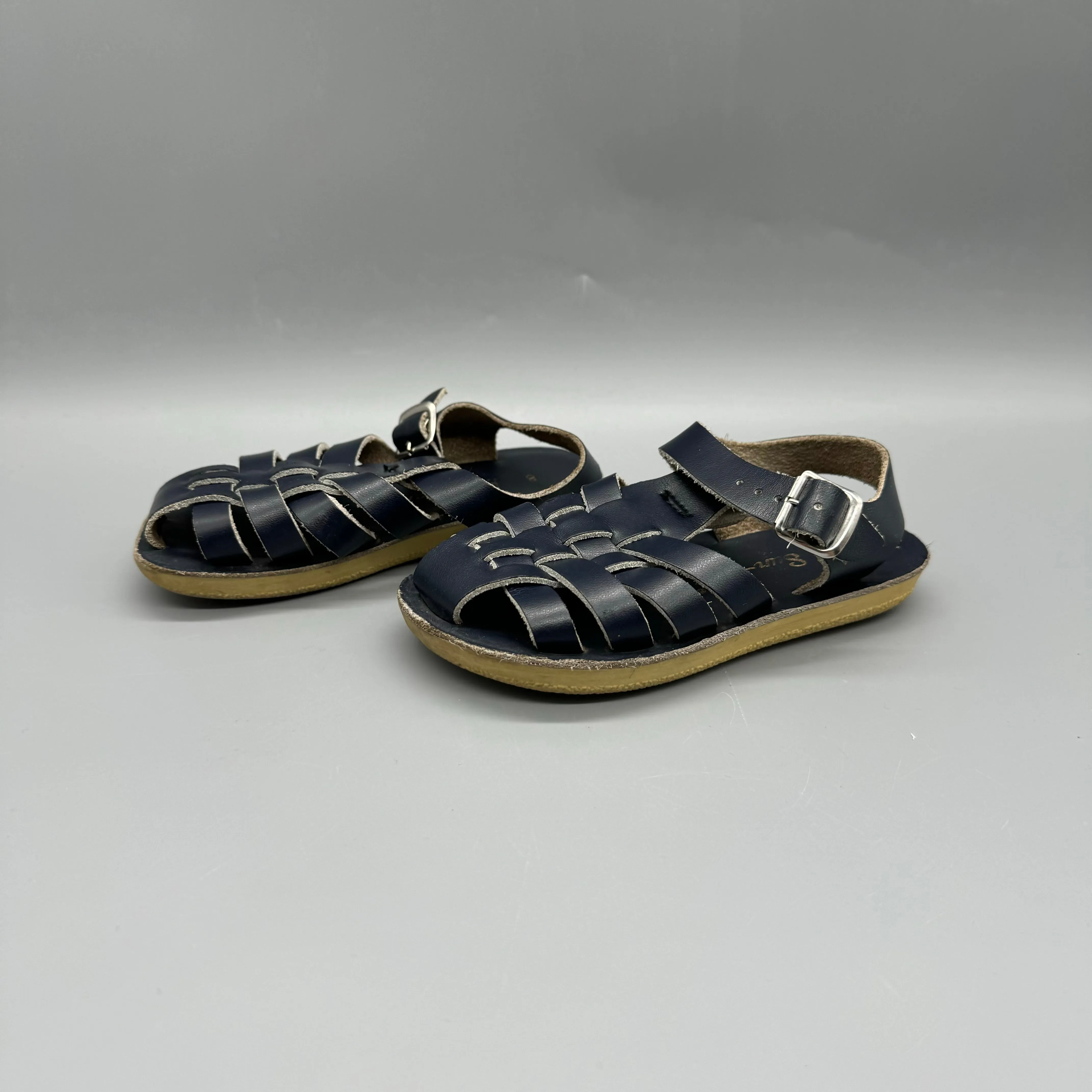 Salt Water / Sun-San Sailor sandals / US8 Beach Wear