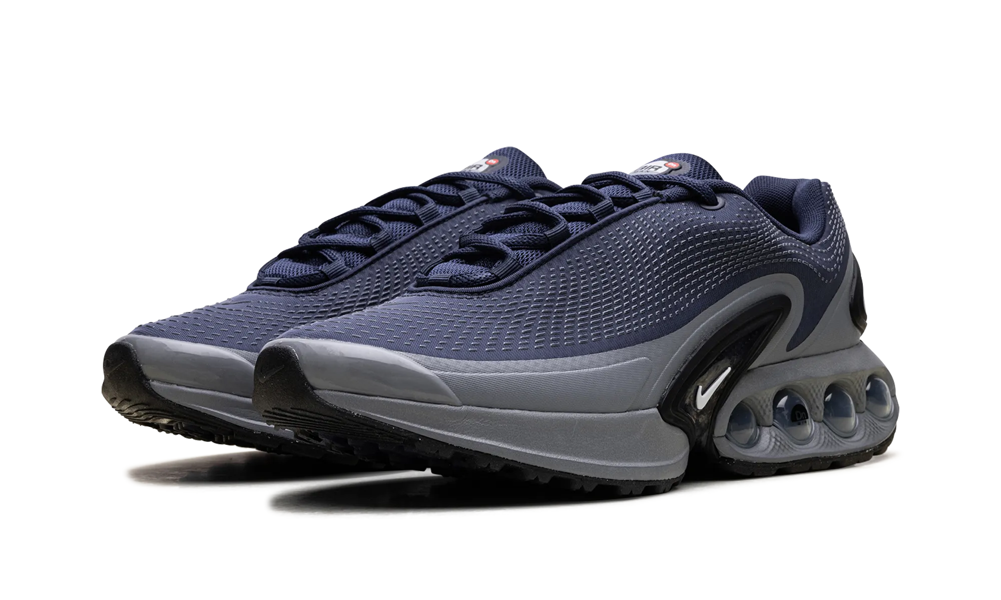 Air Max Dn "Midnight Navy" running in a coral reef area shoes