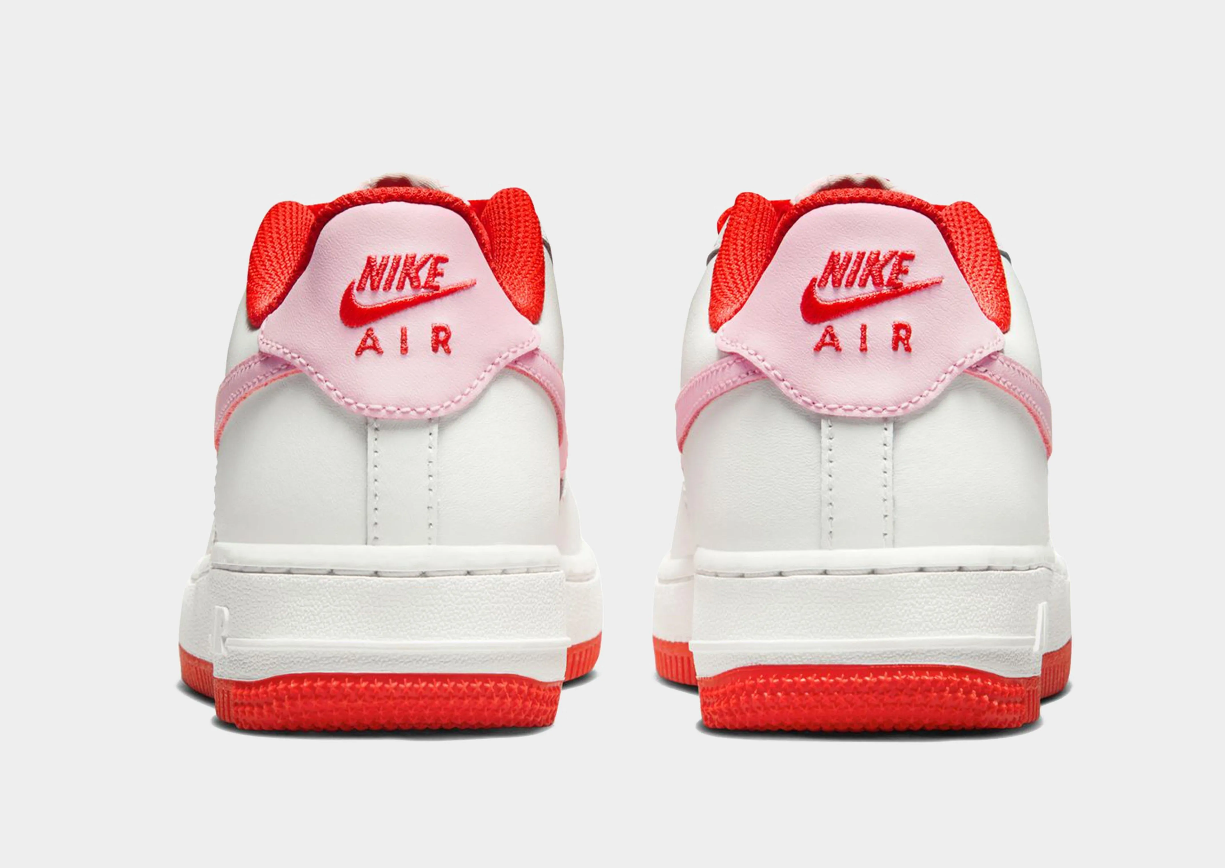 Air Force 1 Junior's Dynamic Motion Control
