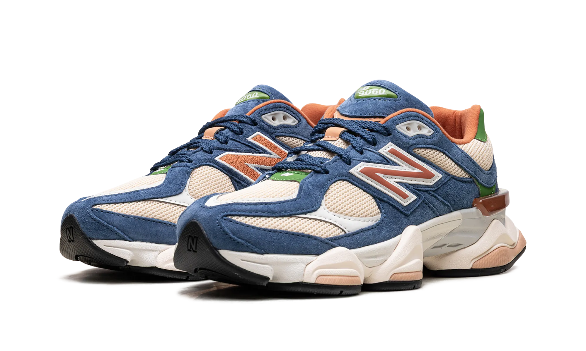 9060 "Blue Beige" Traction Fit running for team building