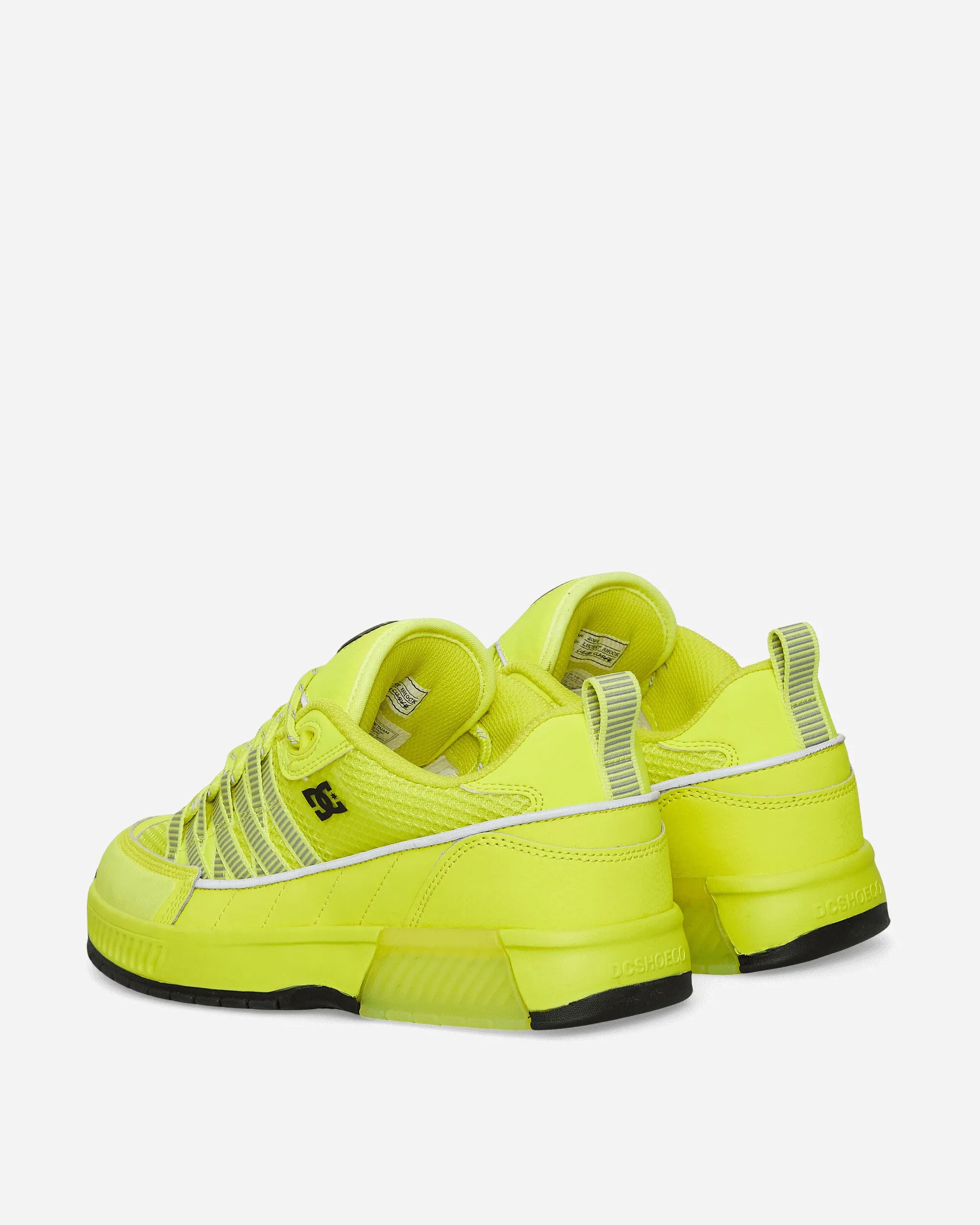 Lucien Clarke Pro Sneakers Green Flash Balanced Walk