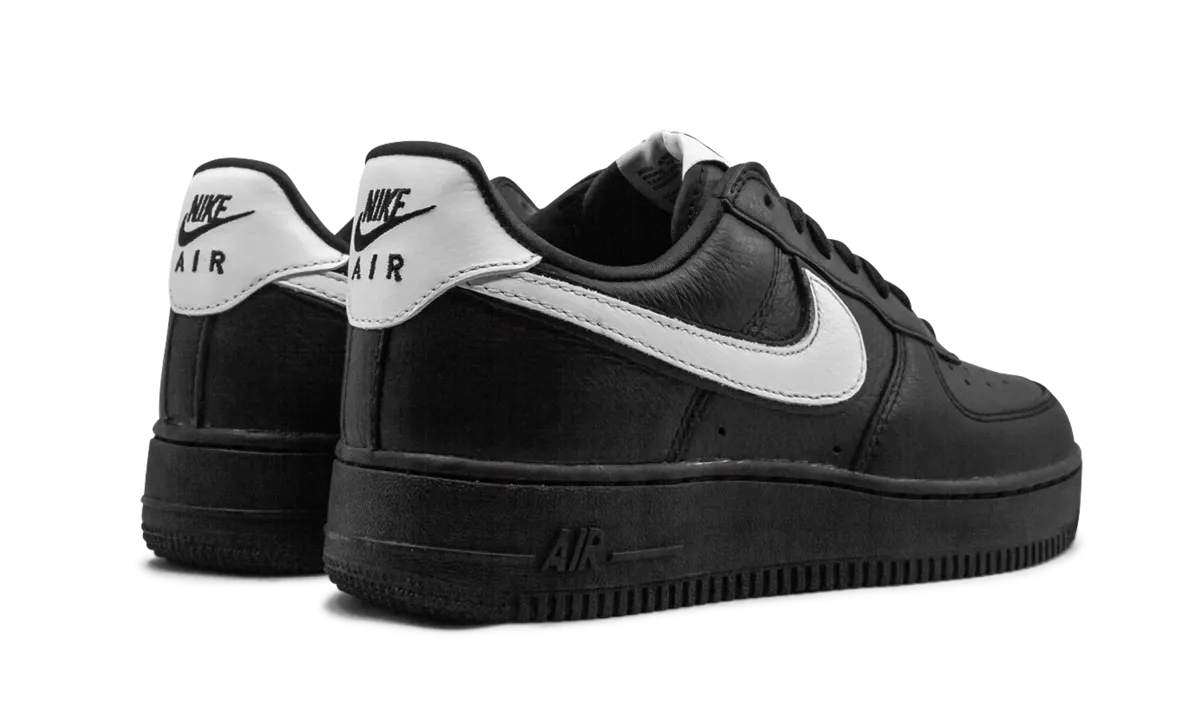 ComfortFit Padded chic Air Force 1 Low Retro QS "Black"