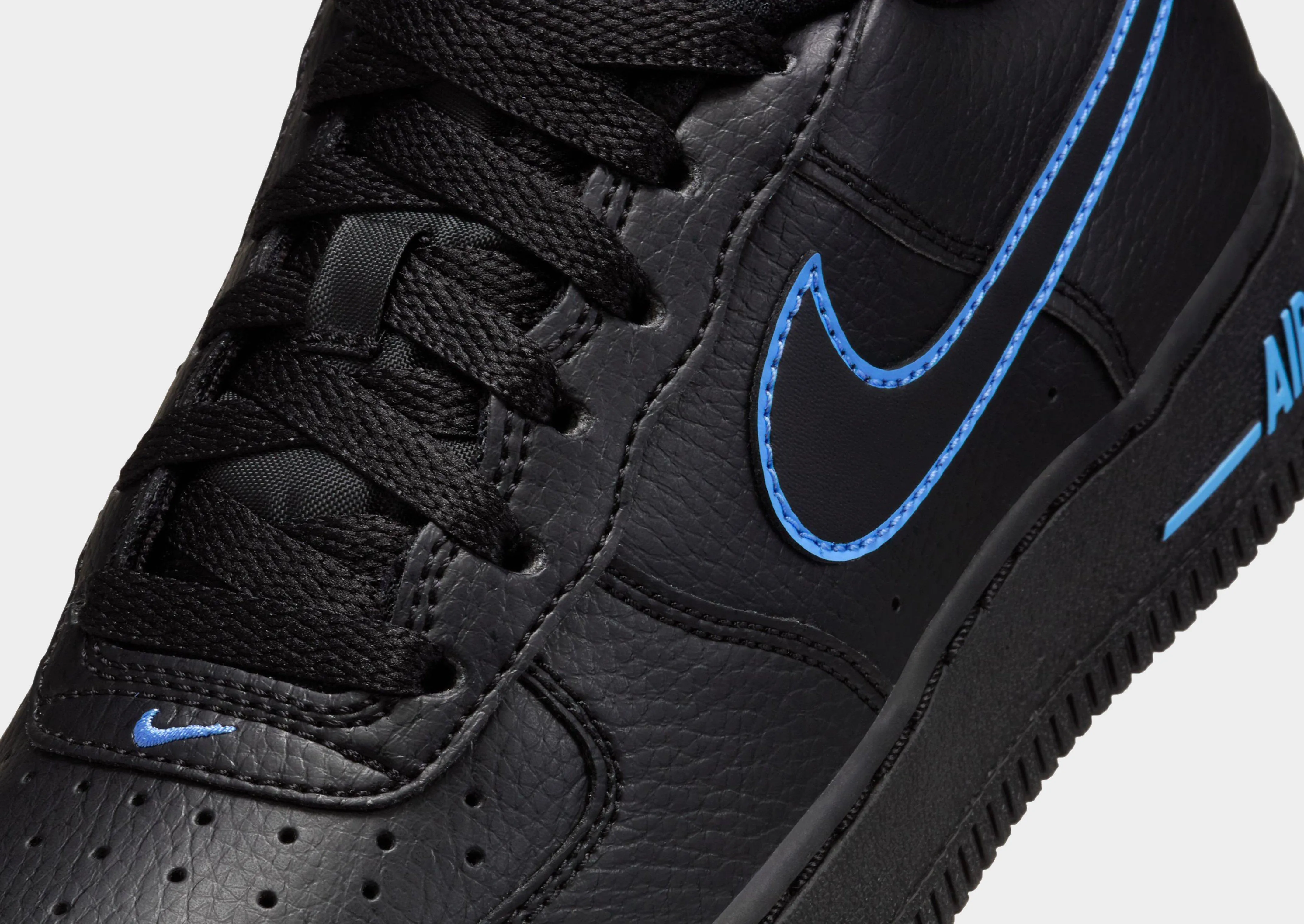 Air Force 1 LV8 Junior's Dual Density Outsole Lightweight Performance Build