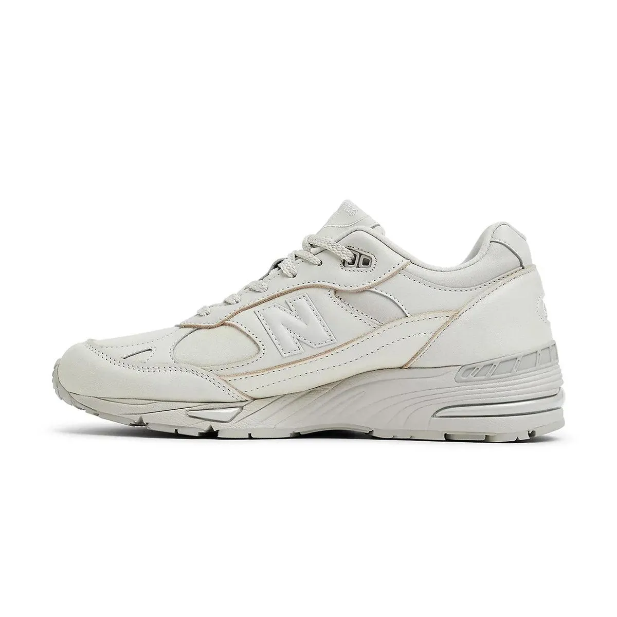 in UK 991 'Off White' Sandals