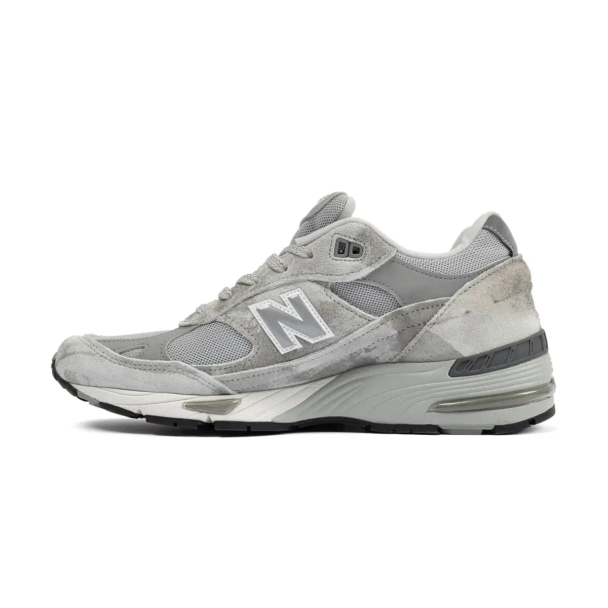 Ultimate look in UK 991v1 'Washed Grey'
