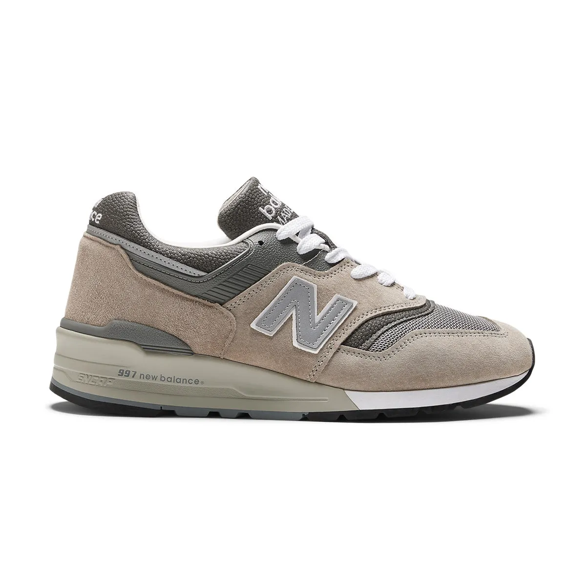 Chunky in USA 997 'Grey'