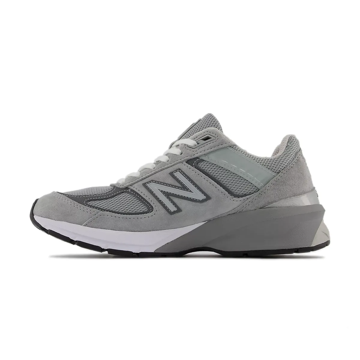 In USA Wmns 990v5 'Grey' skateboarders' maneuverability