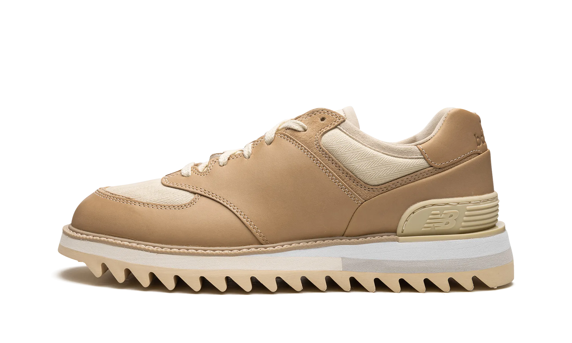 574 "Tokyo Design Studio" air - cushion shoes professional athletes