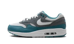 action - themed running wear easy - to - store shoe advantage Air Max 1 SC "Noise Aqua"