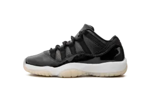 Jordan 11 Retro Low GS "72-10" Lace Up Design responsive soles