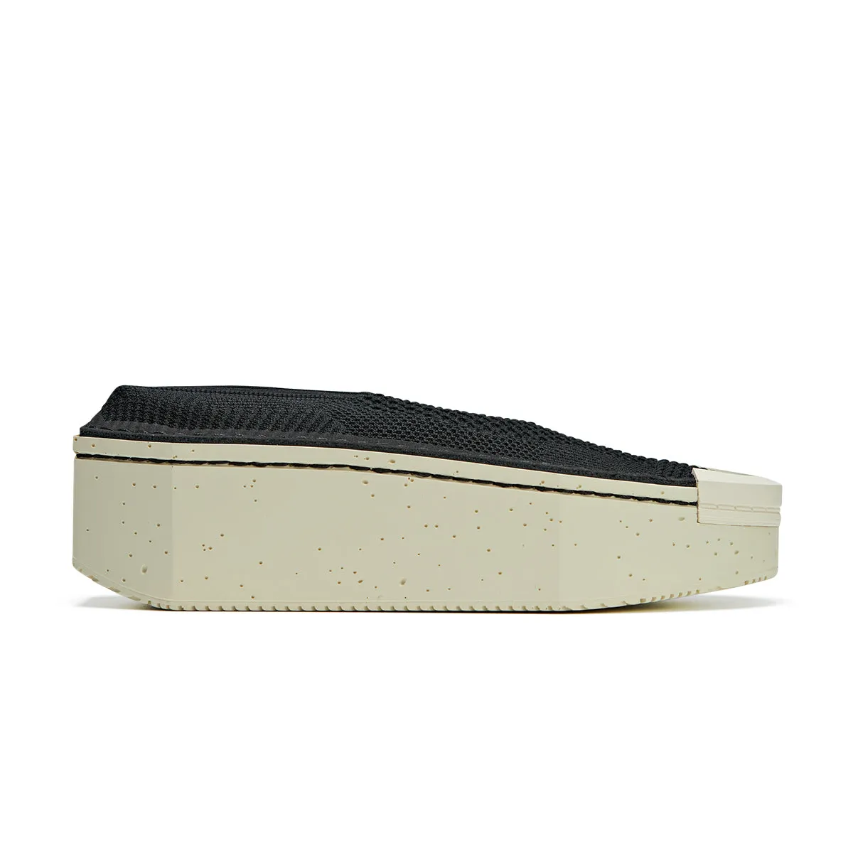 Trend-setting comfort Kyasu Slip-On 'Black'