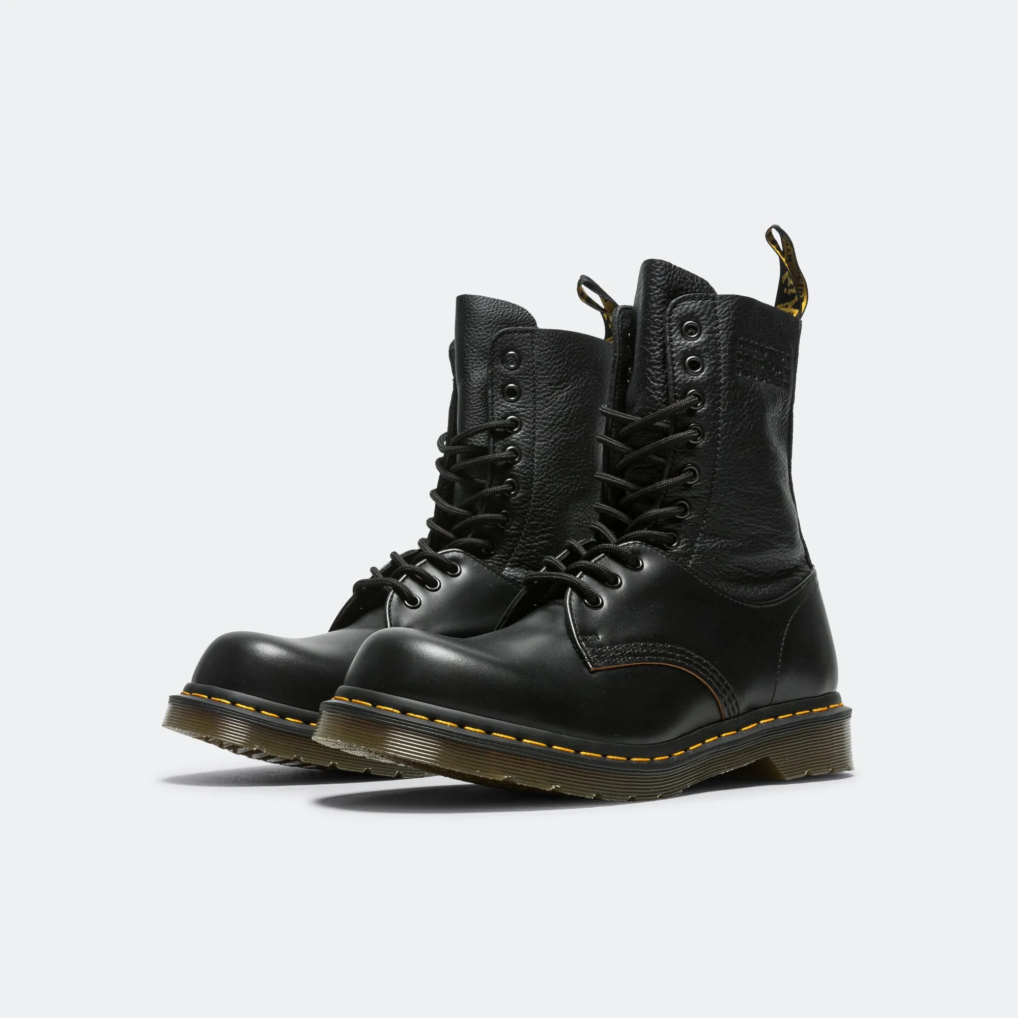 Ankle Boots x Dr. Martens - Black Nappa Resistant to wear